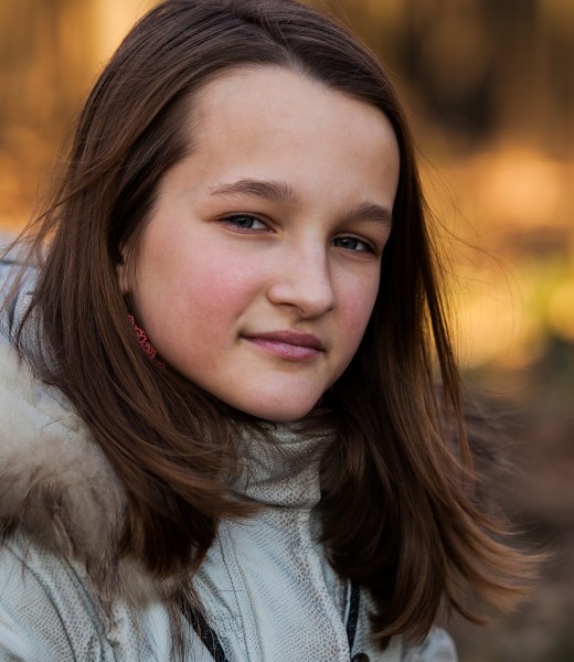 a stunningly beautiful young Roman-Catholic girl photographed in December 2013, picture 5