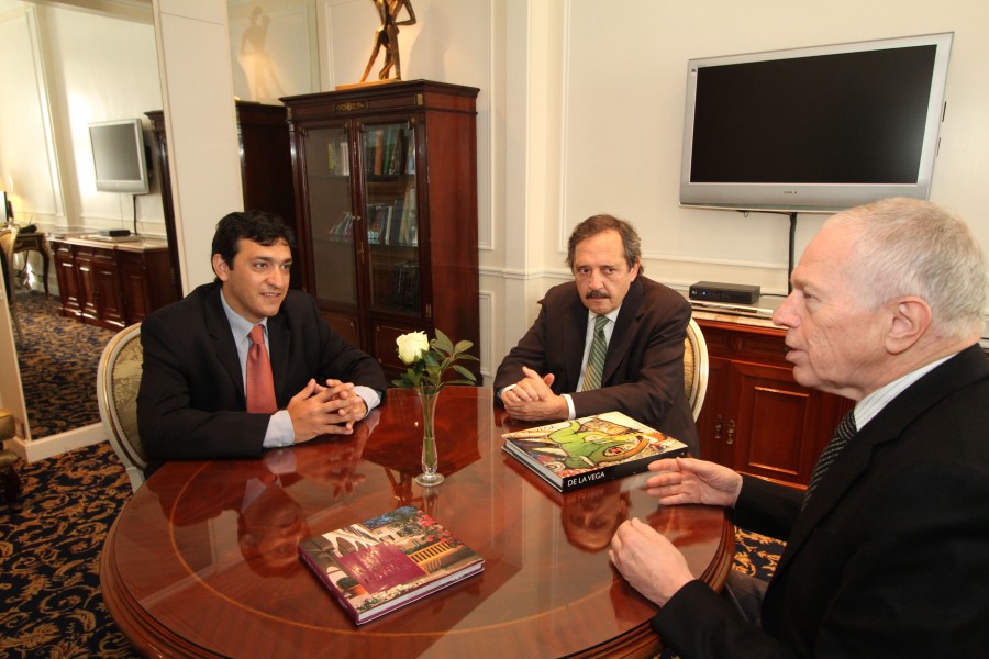 Alfonsín con Edmund Phelps, premio Nobel de Economía 2006