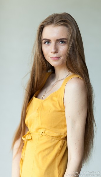 Ania - a 17-year-old natural fair-haired girl, photographed by Serhiy Lvivsky in June 2018, picture 1