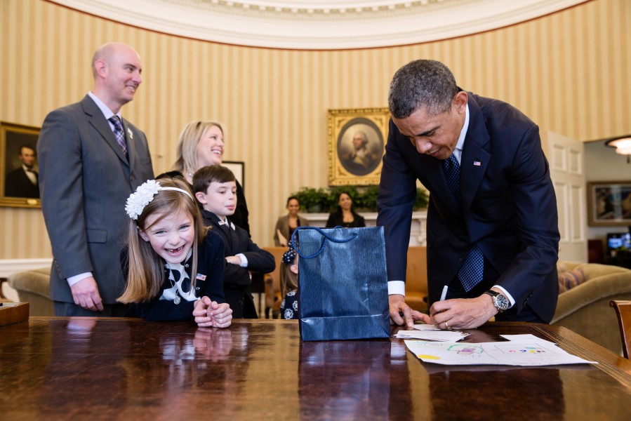 Barack Obama signs March of Dimes memorabilia