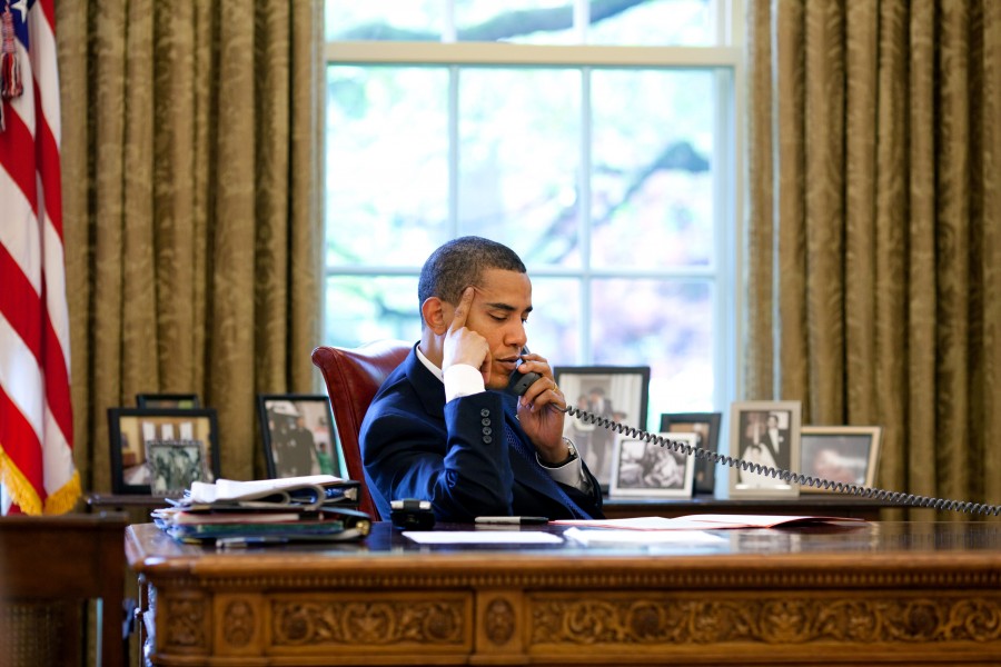 Barack Obama talks on the phone 2009-05-06