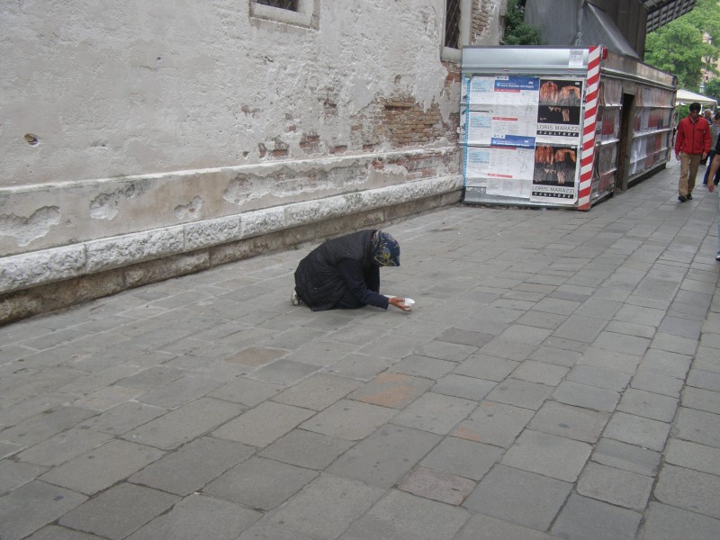 Beggar in Venis 2008