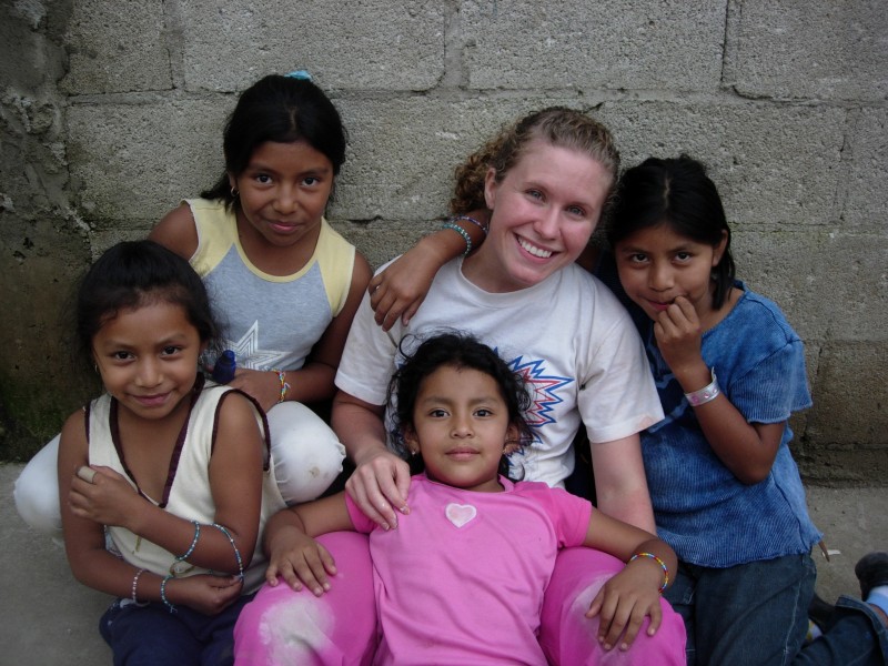 Bolivia children and volunteer