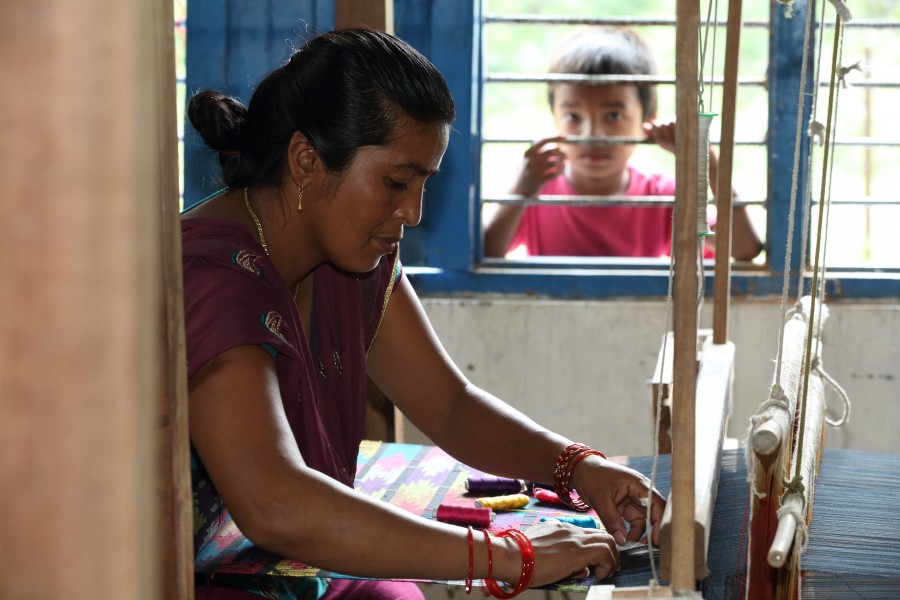 Dhaka Weaving Center, Nepal (10691893486)