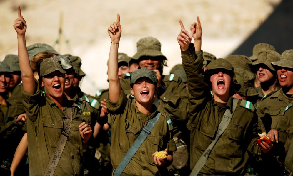 Flickr - Israel Defense Forces - Soldiers Raising Morale