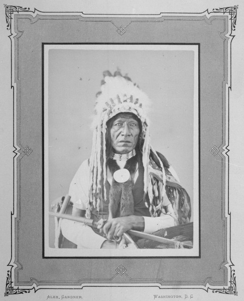 Grass-Pah-Zhe. Blackfeet Sioux, 1872 - NARA - 519004