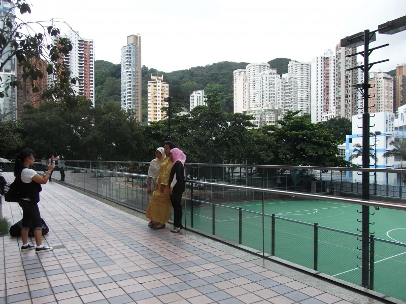 HK Causeway Bay HKCL terrace fence view Moreton Terrace Temp Sports Ground Indonesian visitors Aug-2012