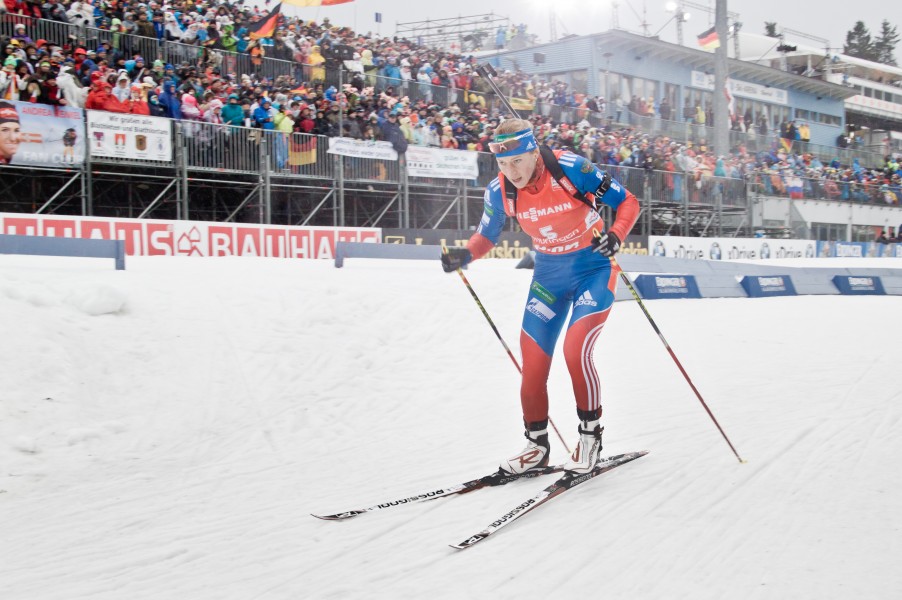 Olga Zaitseva in Oberhof 2013 pursiut race