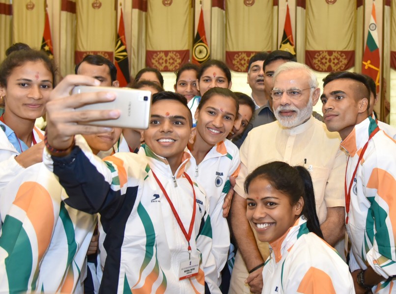 Prime Minister Narendra Modi meets Indian Contingent for Rio Olympics (2)