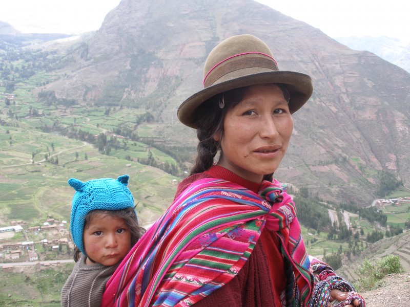 a Quechua woman and a child
