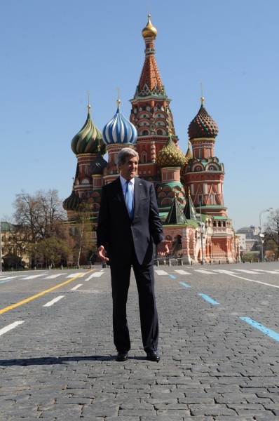 Secretary Kerry Tours Red Square