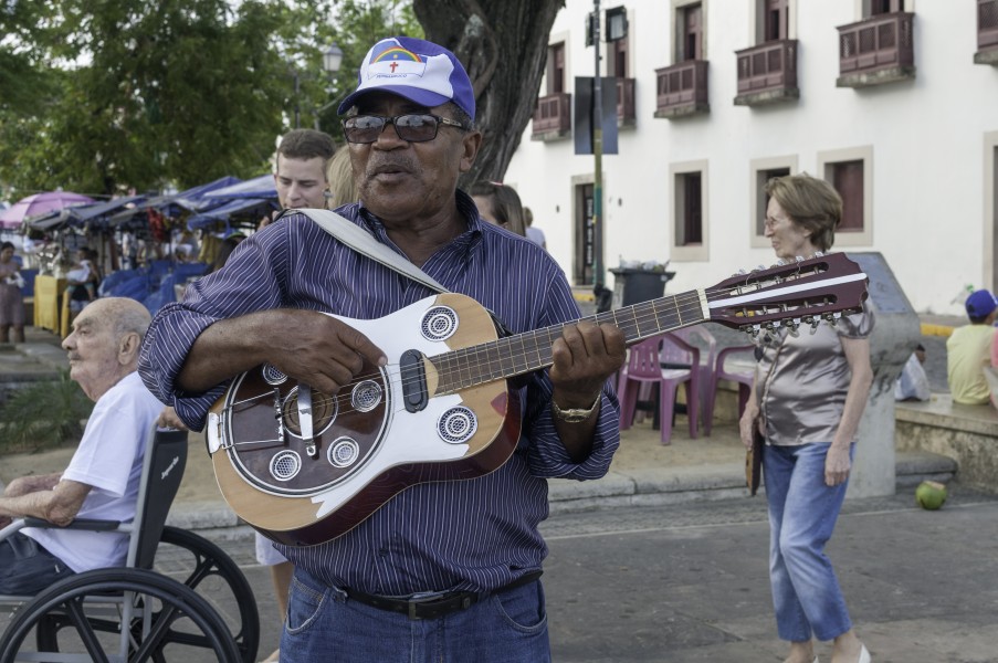 Singer street music in Olinda
