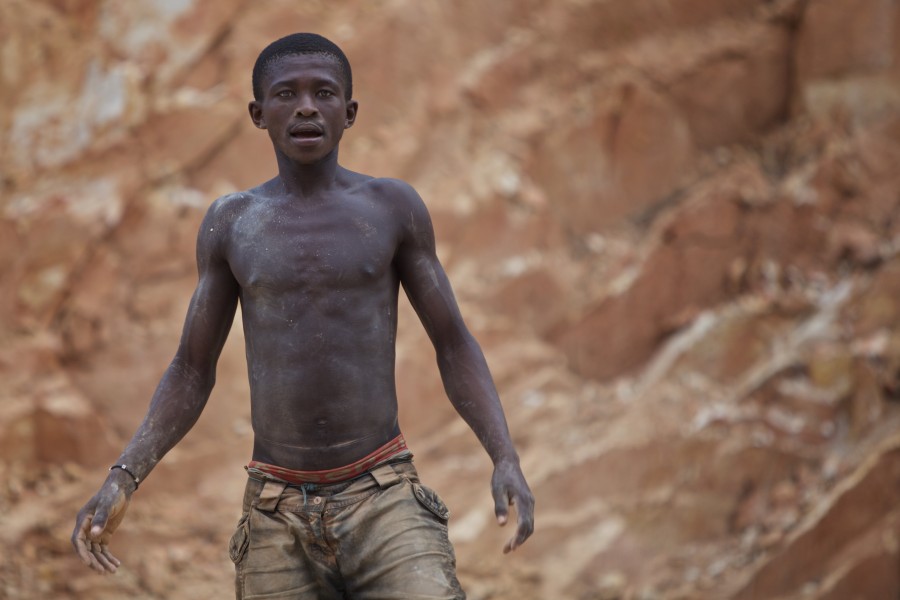 Stoneworkers in the Central African Republic 11
