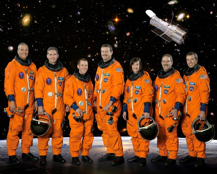 STS-125 crew portrait