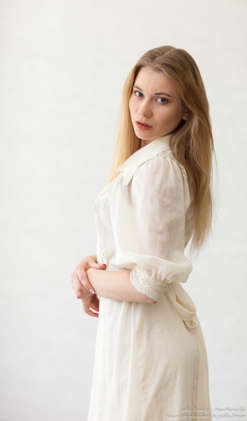 Vladyslava - an 18-year-old natural blonde girl photographed by Serhiy Lvivsky in June 2017, picture 9