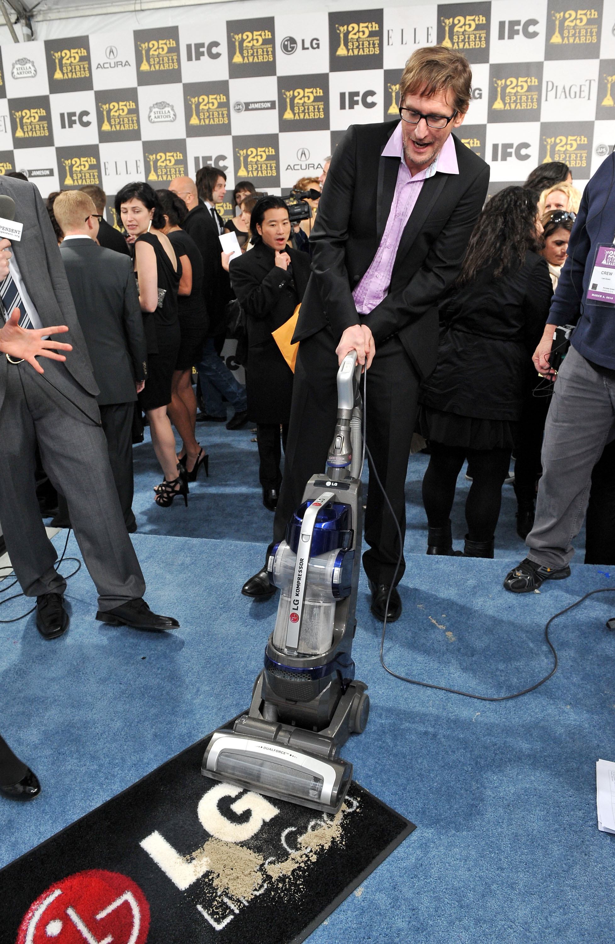 Ray McKinnon with the LG Electronics Kompressor Vacuum on 25th Spirit Awards Blue Carpet held at Nokia Theatre L.A. Live on March 5, 2010 in LA
