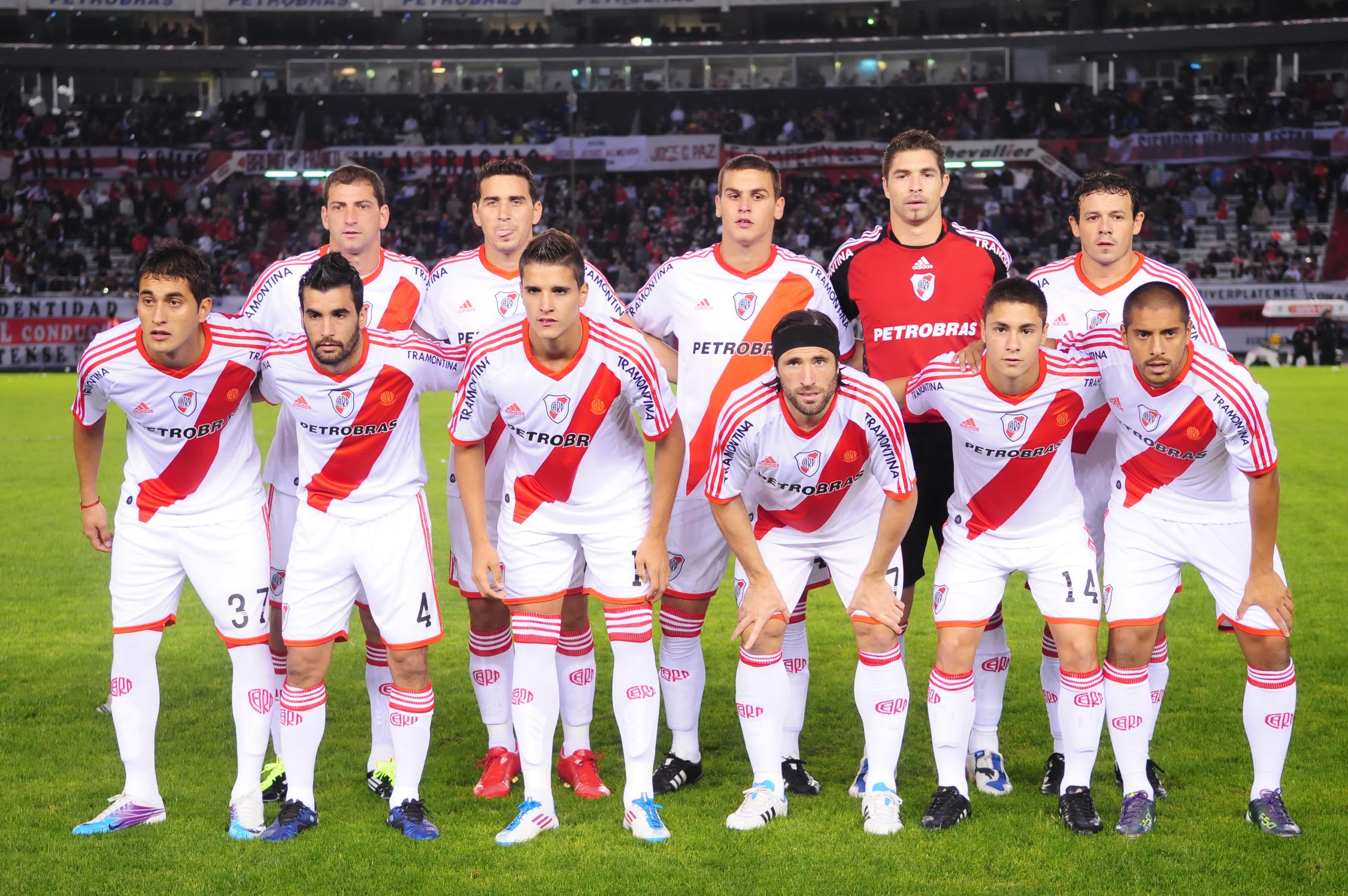 Riverplate-clausura2011