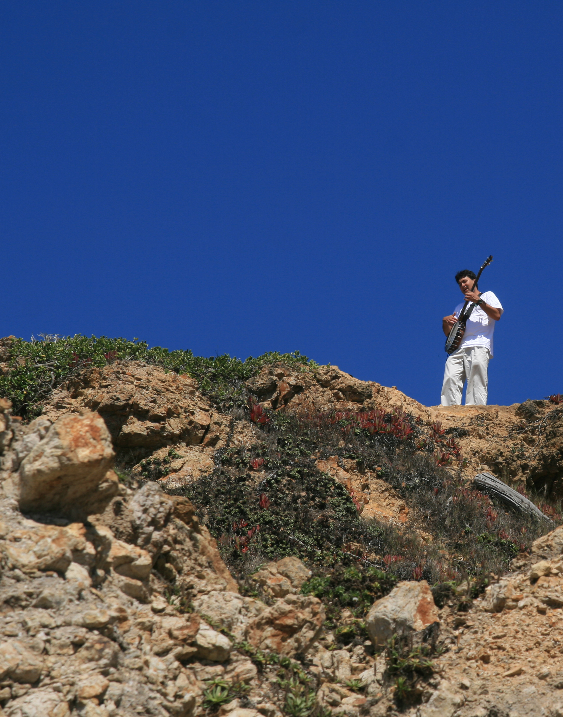 Singing man at Land's End in San Francisco
