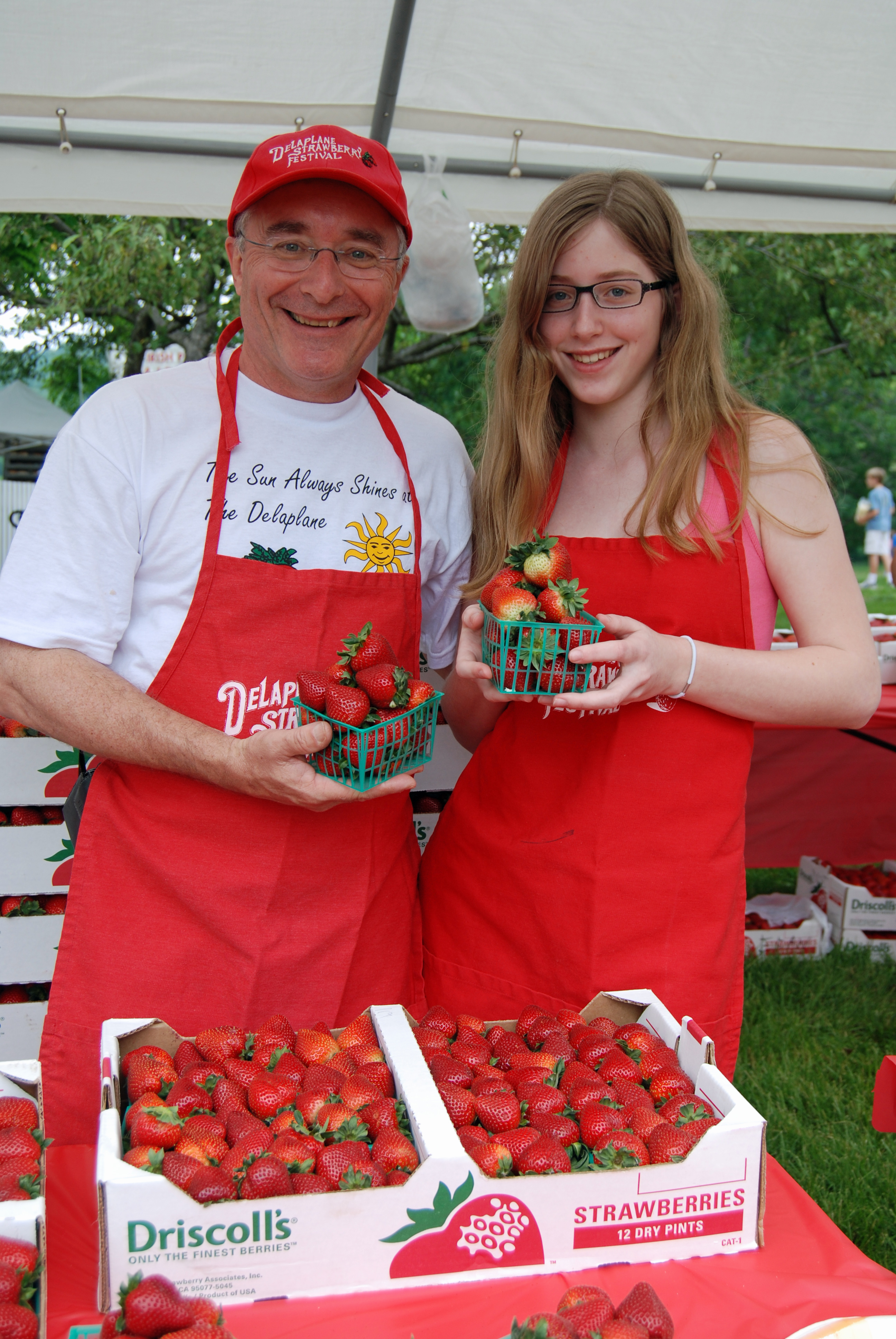 Strawberry Festival Volunteers (5798100191) (2)