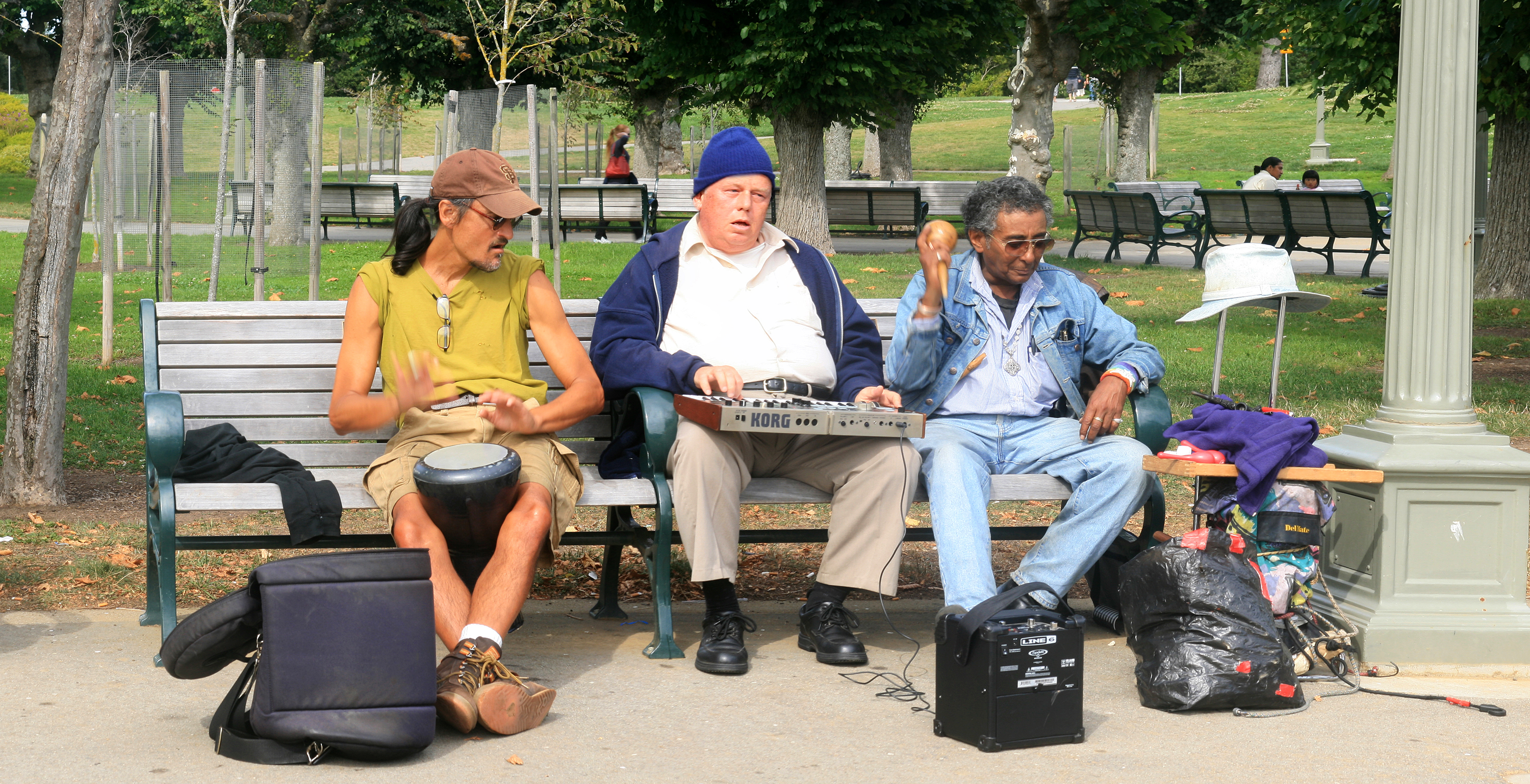 Street musicians in Golden Gate Park