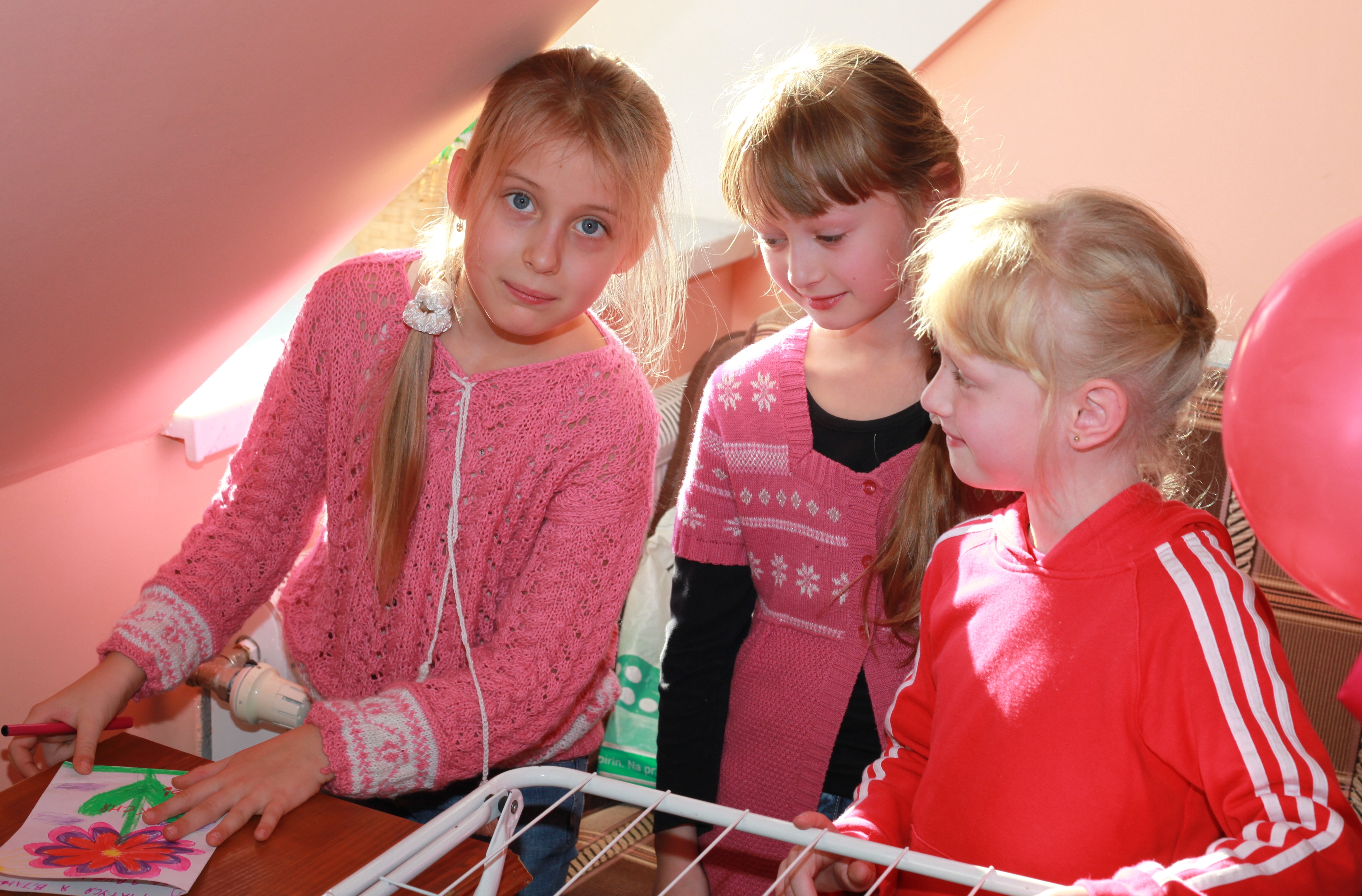three cute charming Catholic girls, photo 1