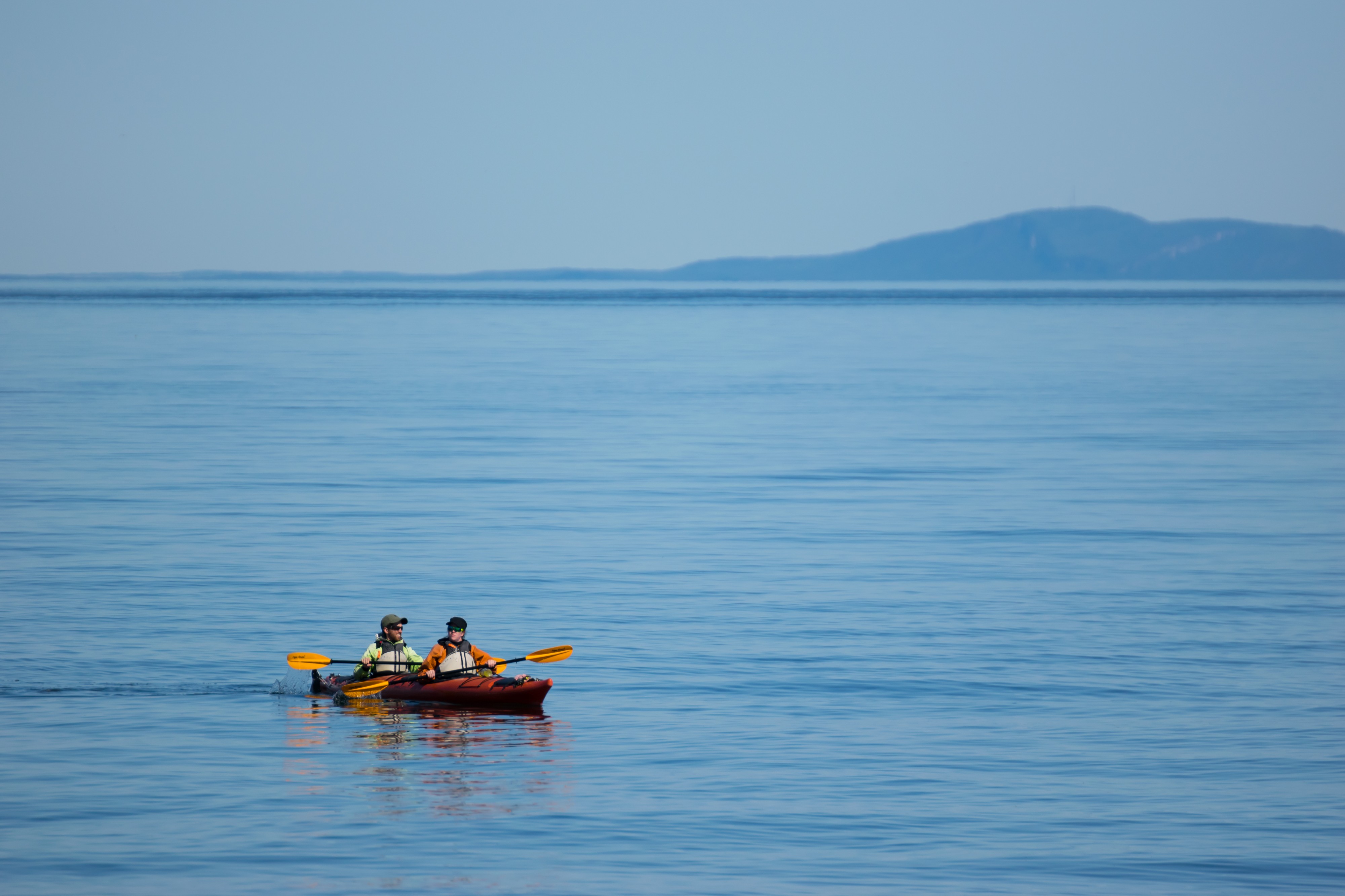 2016-08 Kayak Grandes Bergeronnes Saint Lawrence River 01