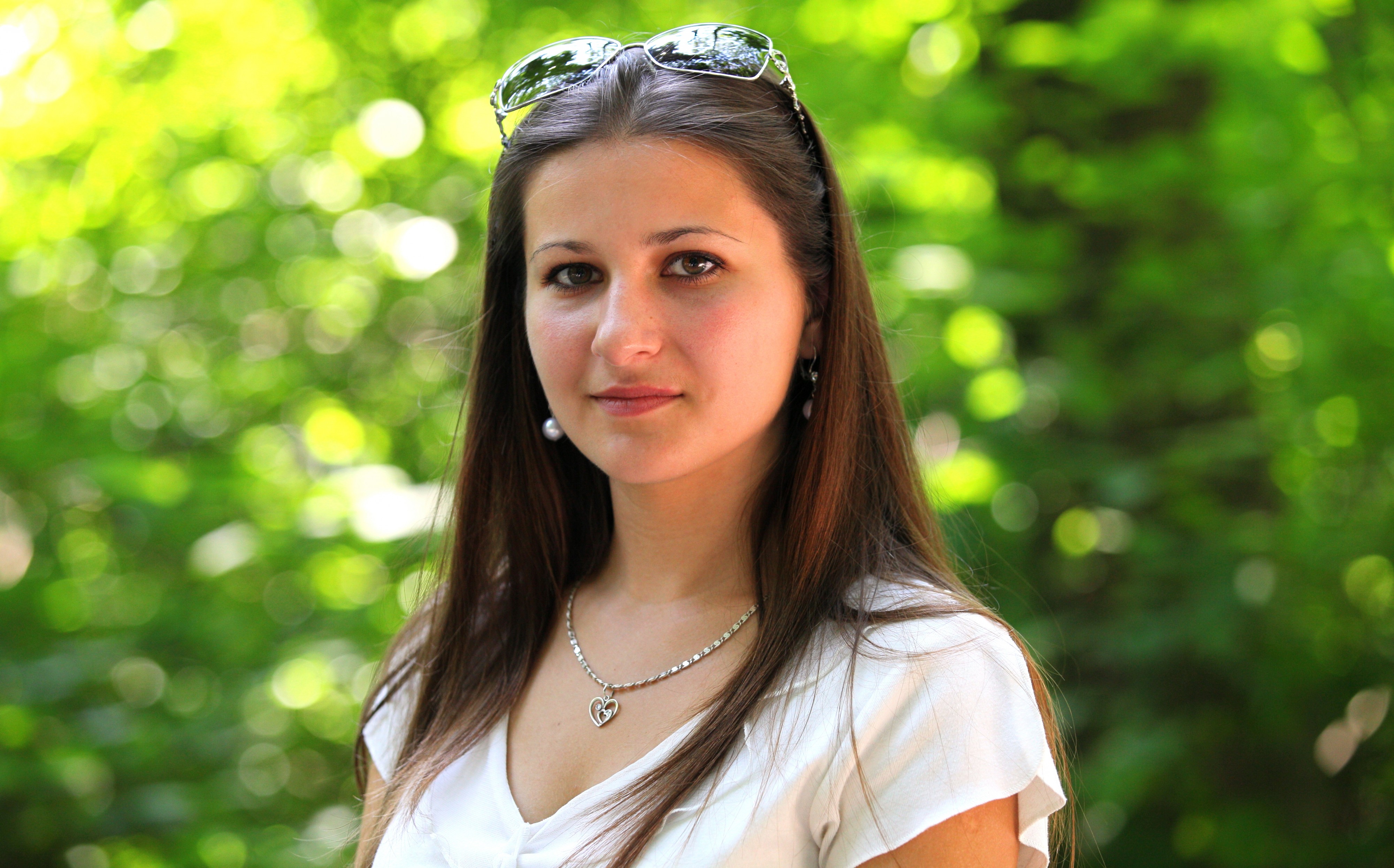 a marvelously beautiful Catholic girl photographed in July 2013, picture 13/22
