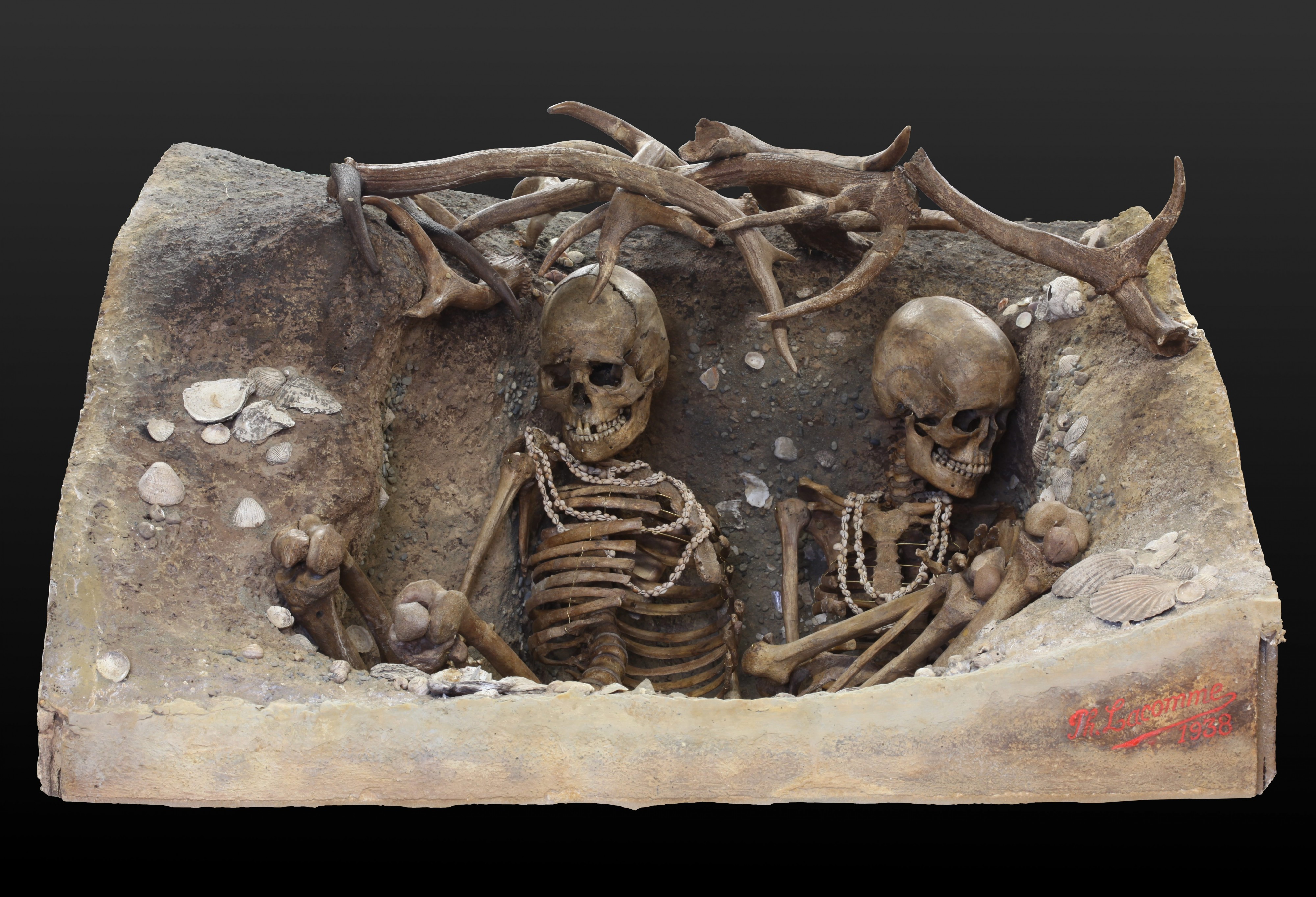 Burial IMG 1858
