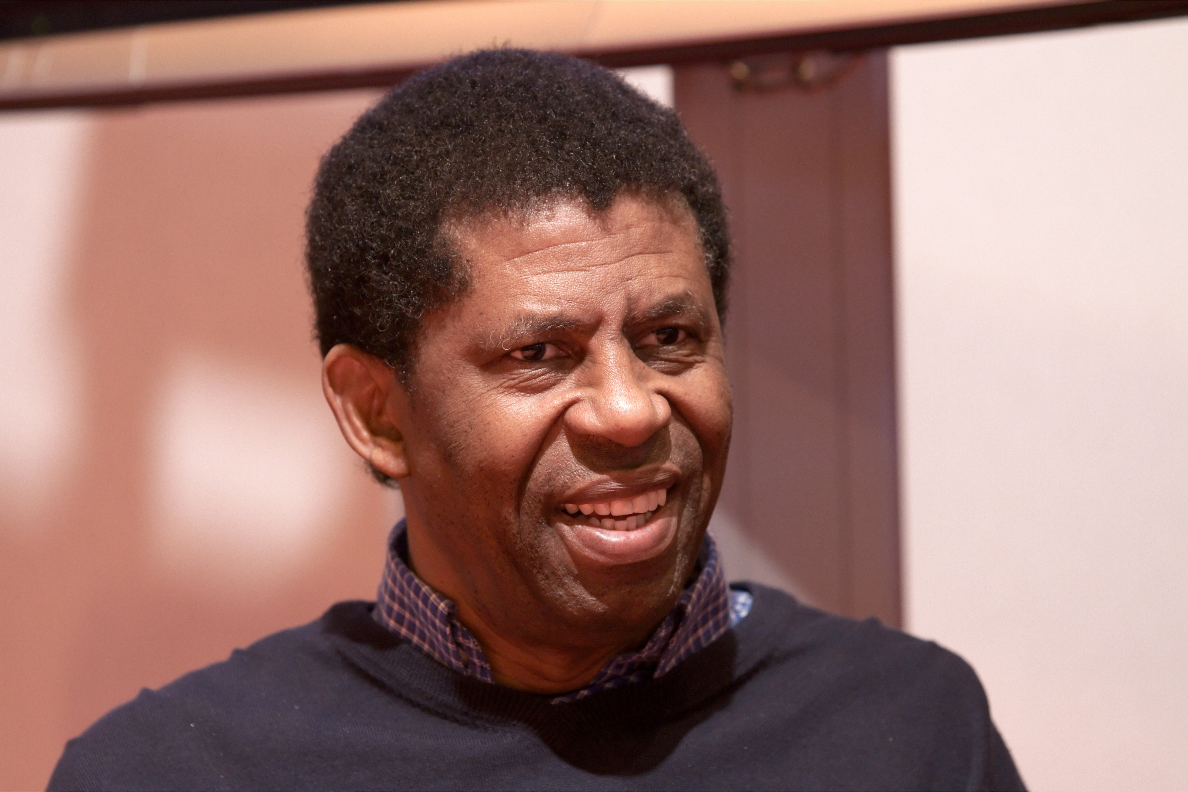 Dany Laferriere 20100328 Salon du livre de Paris 1