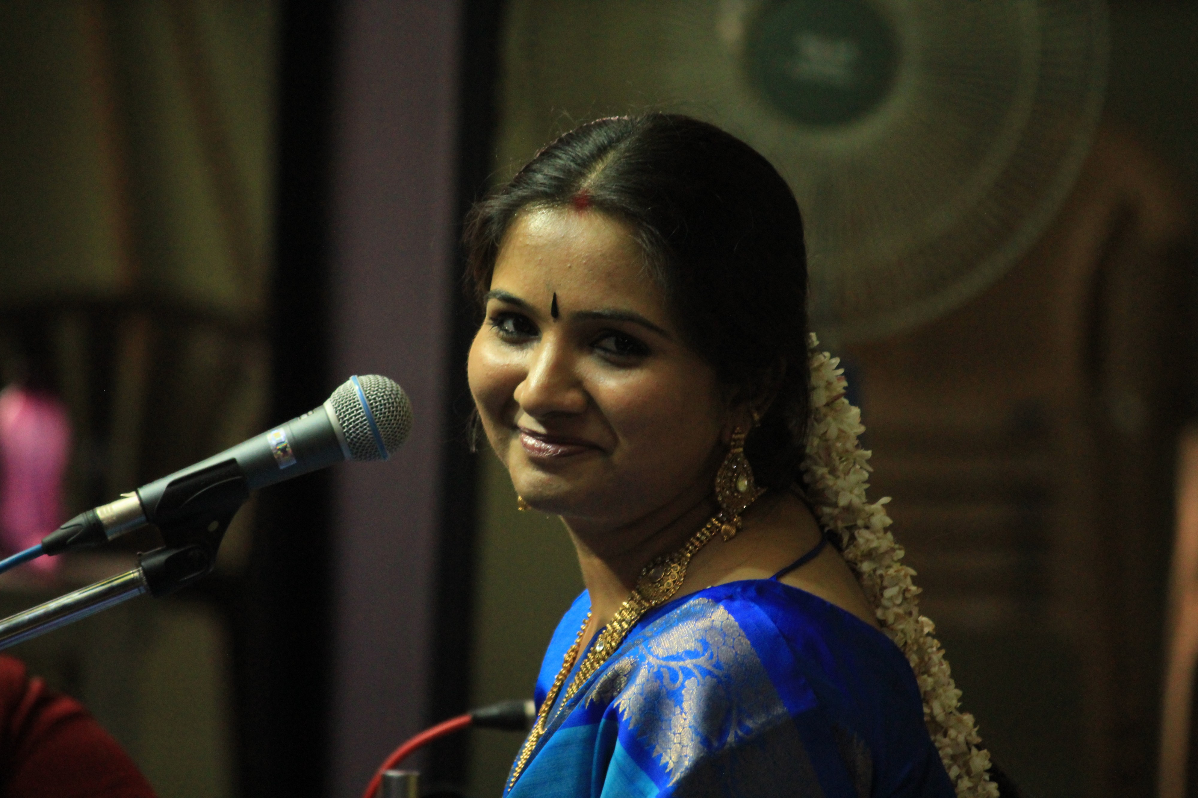 Mahathi at concert