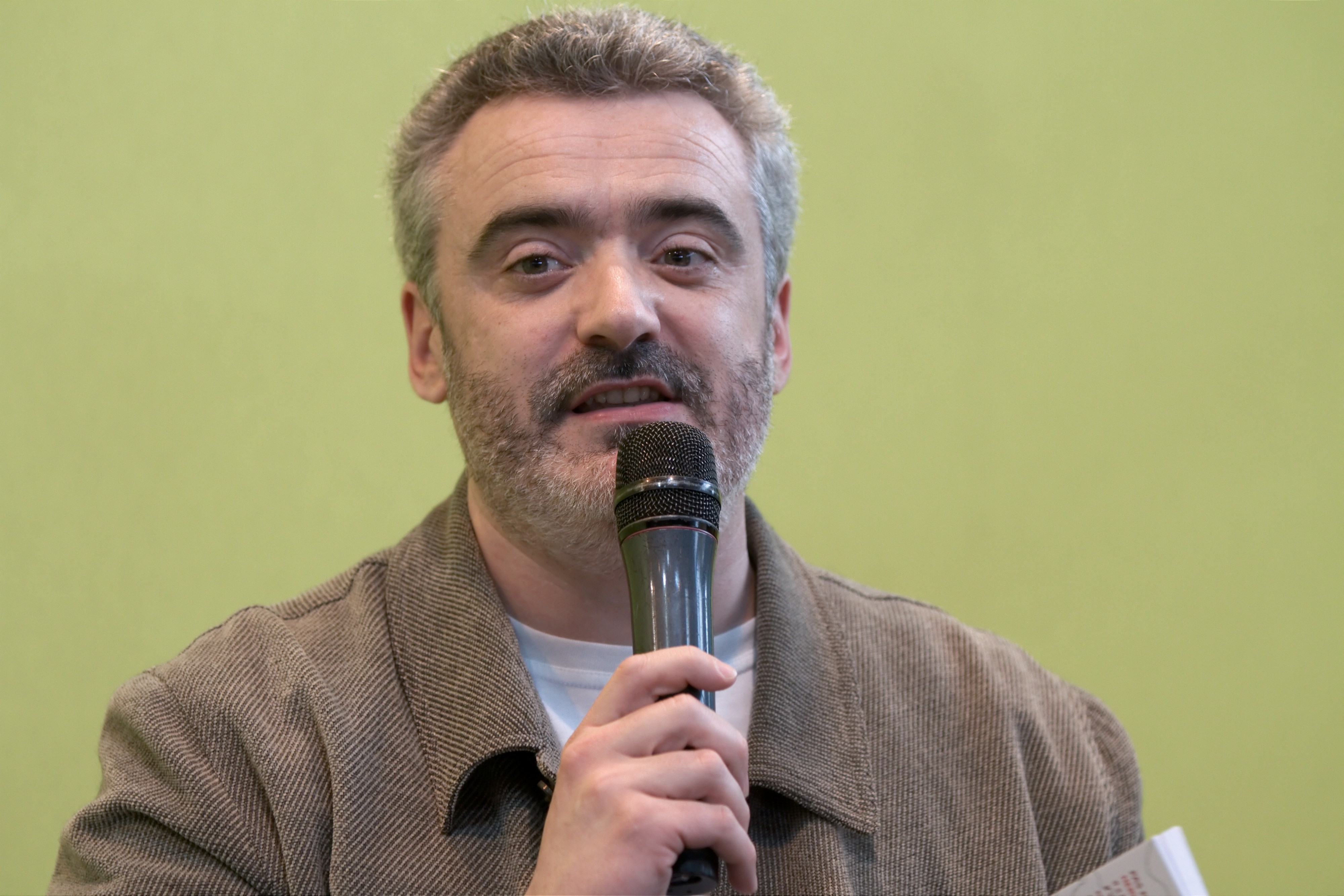 Mikael Ollivier 20100329 Salon du livre de Paris 2