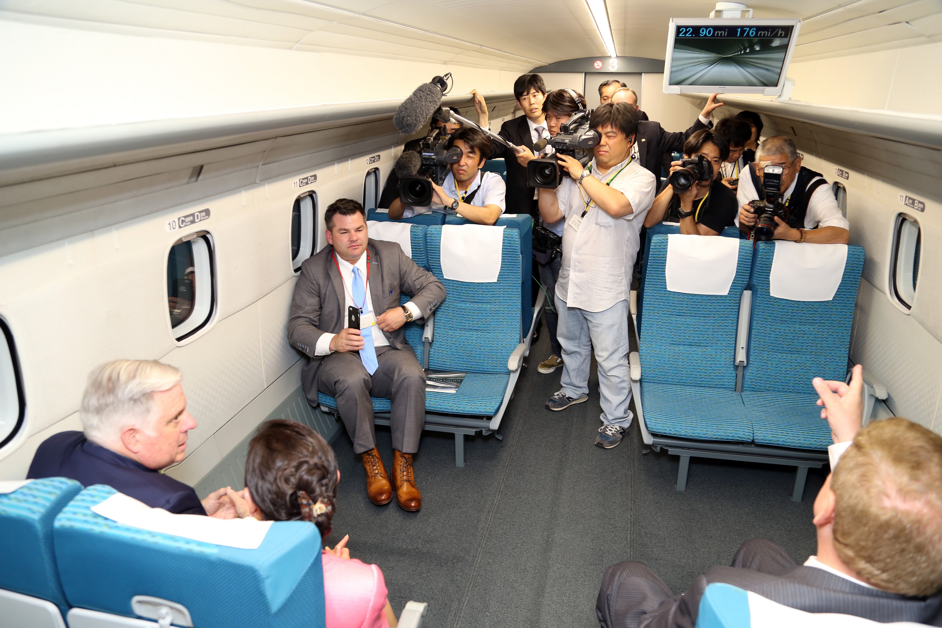 SC Maglev Test Ride (18278623709)