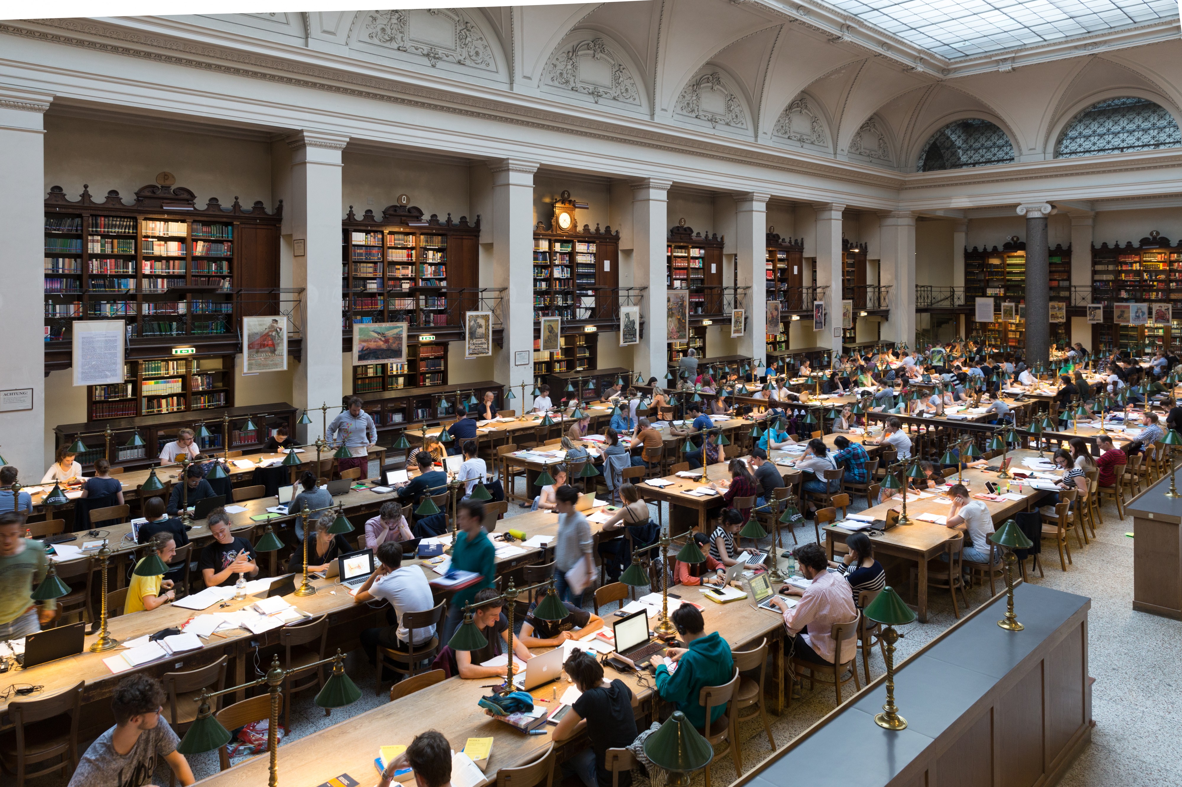 Universität Wien, Großer Lesesaal - Ausstellung Wikiversity 2015-8812