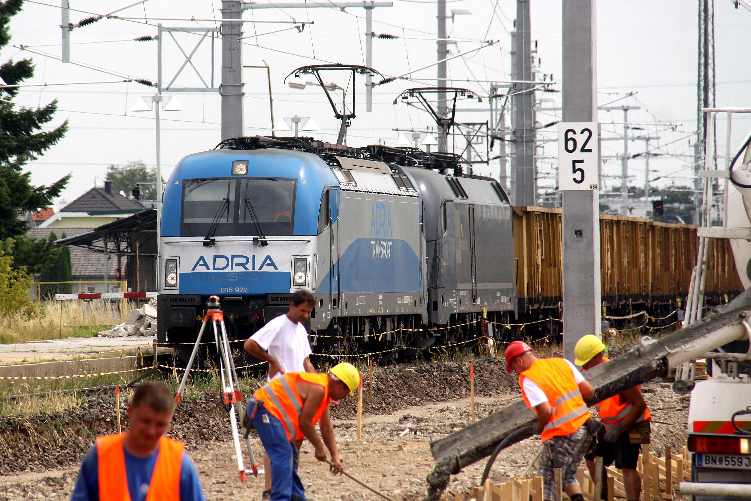 Total reconstruction of Neunkirchen station (007)