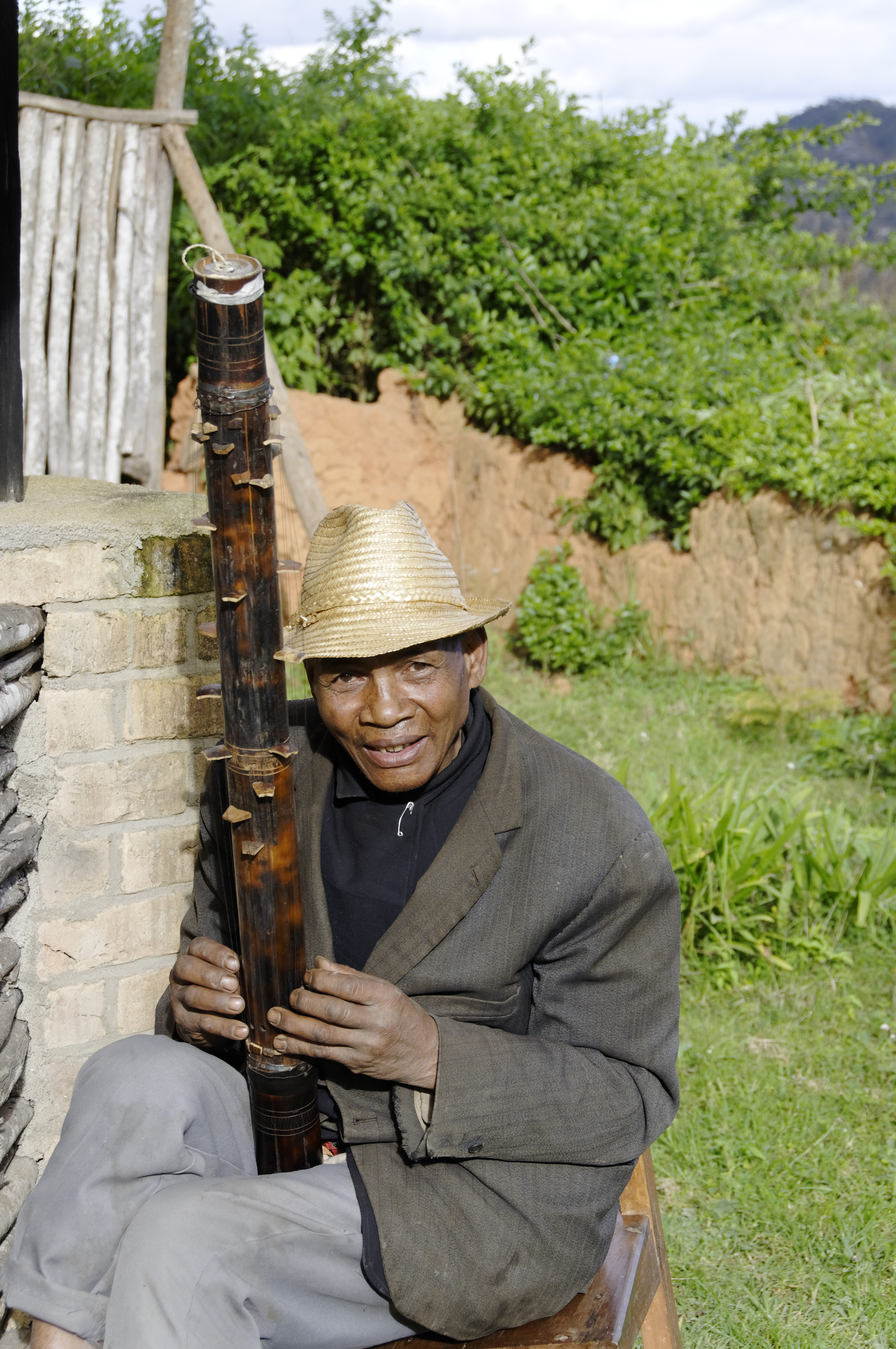 Valiha player in Ambohimahasoa