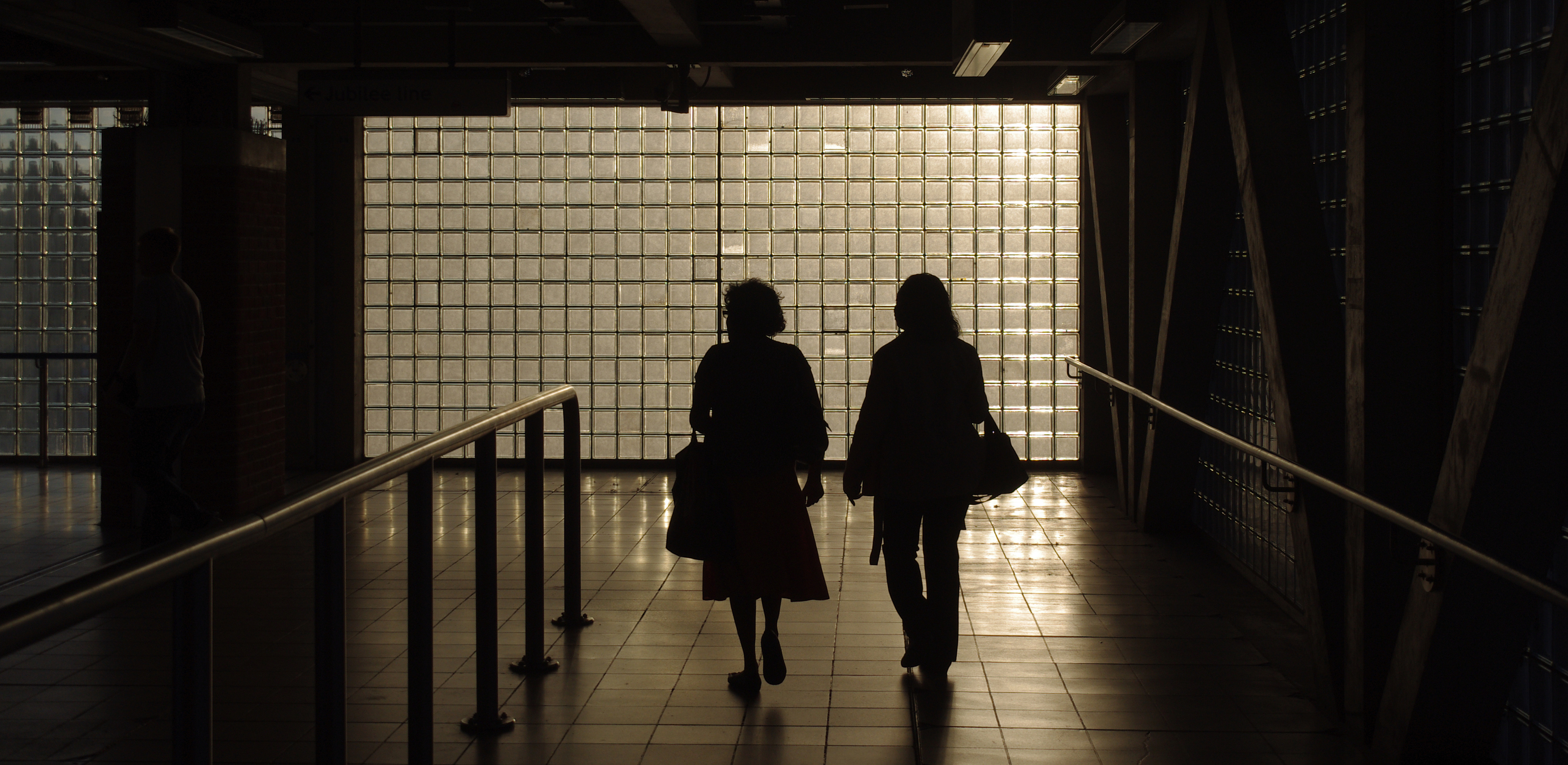 West Ham station MMB 05