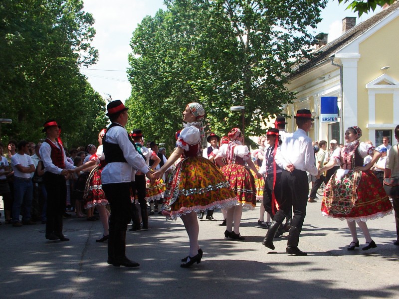 Voivodina Hungarians national costume and dance 3