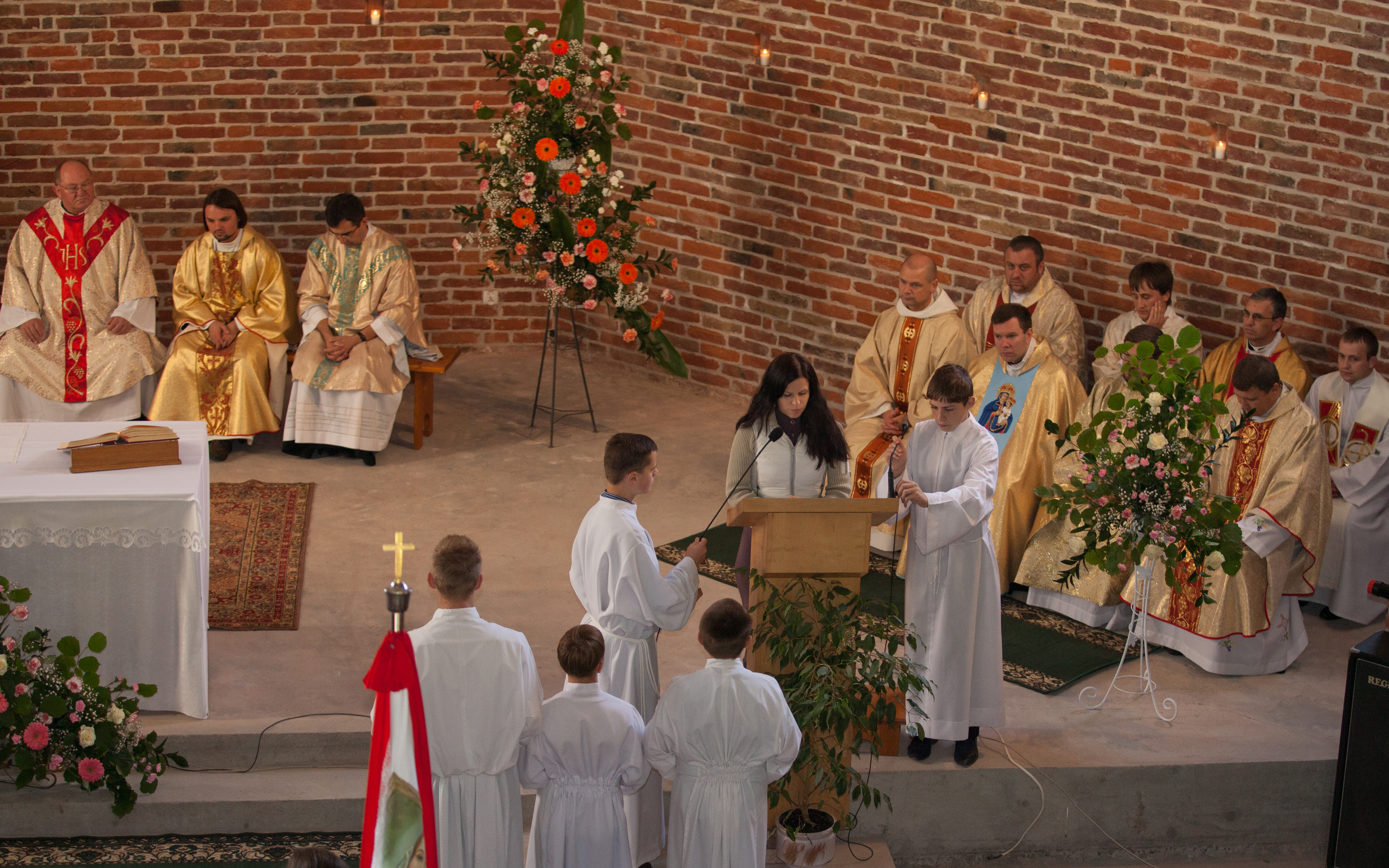 a Holy Mass in a church in September 2014, picture 3