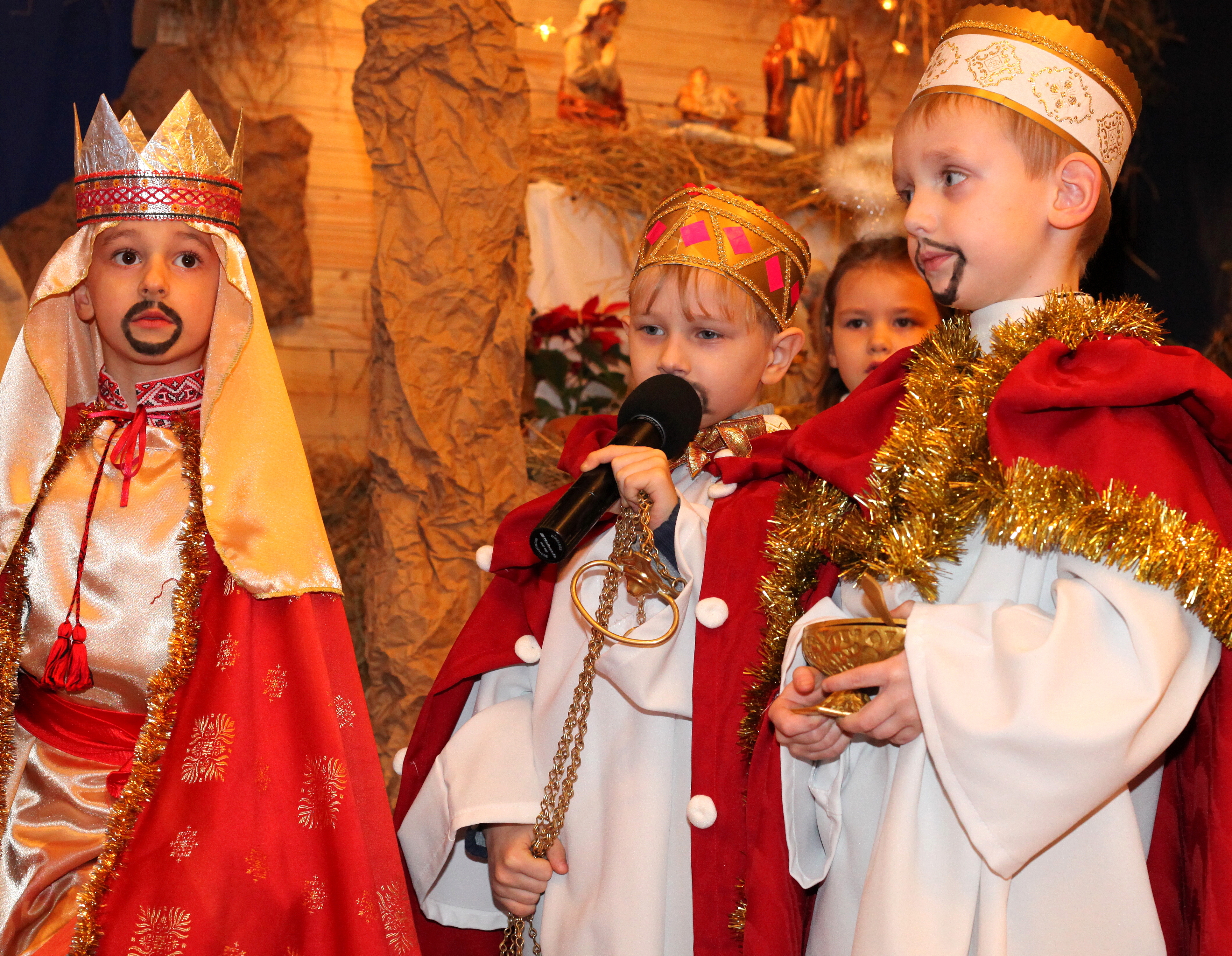 the nativity performance in a Catholic kindergarten, photo 7