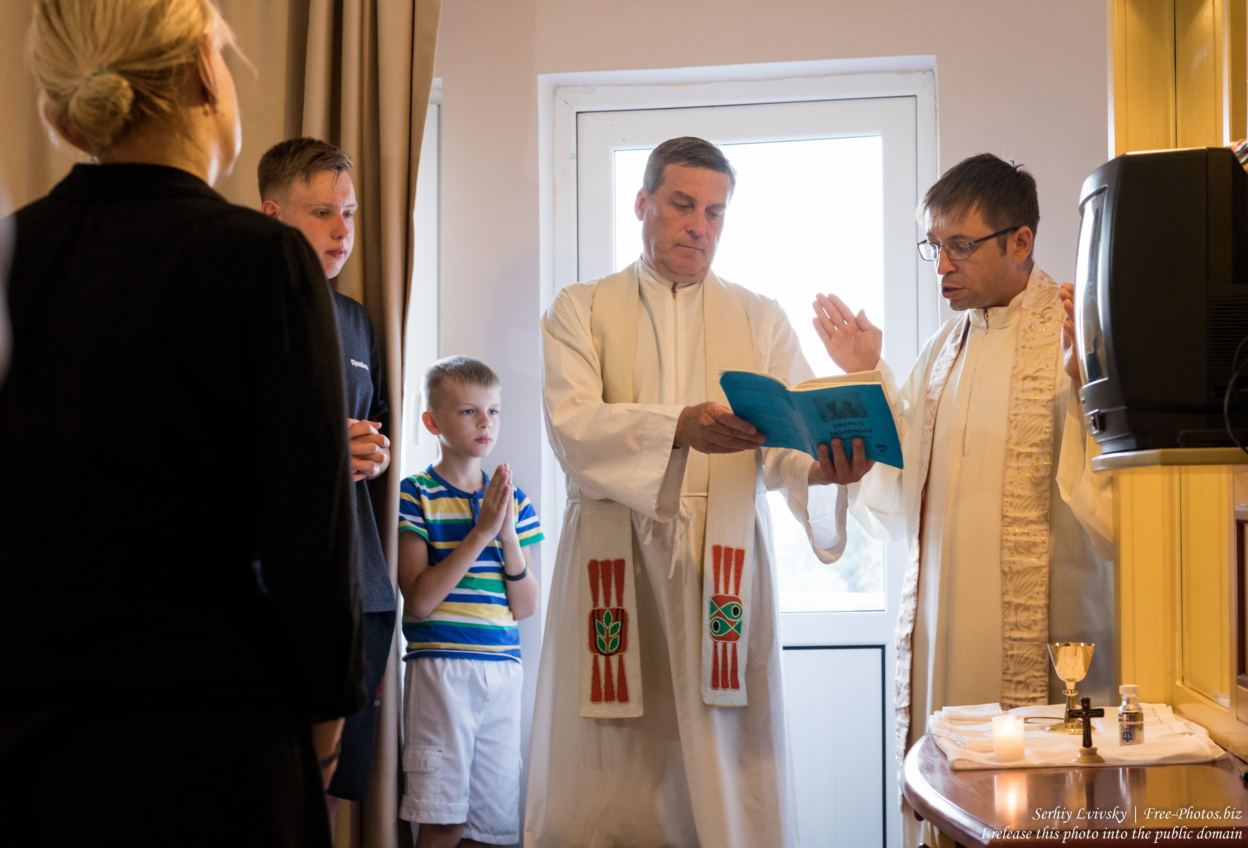 the Catholic mass in a hotel room in Turkey in August 2019, picture 1
