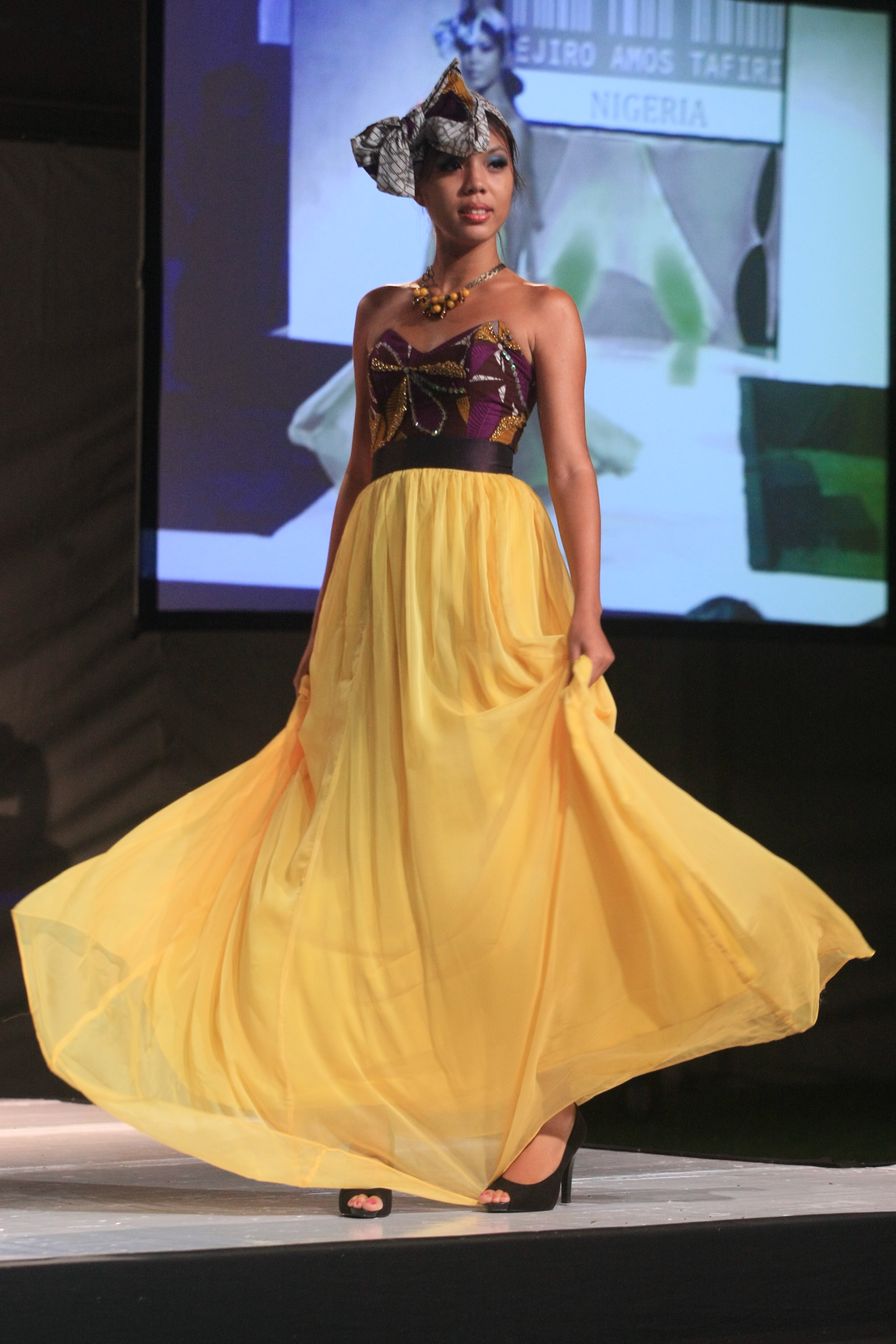 Evening gown (5634765935)