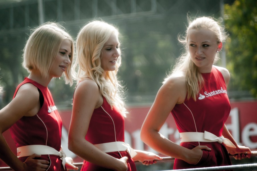 2012 Italian GP - F1 girls