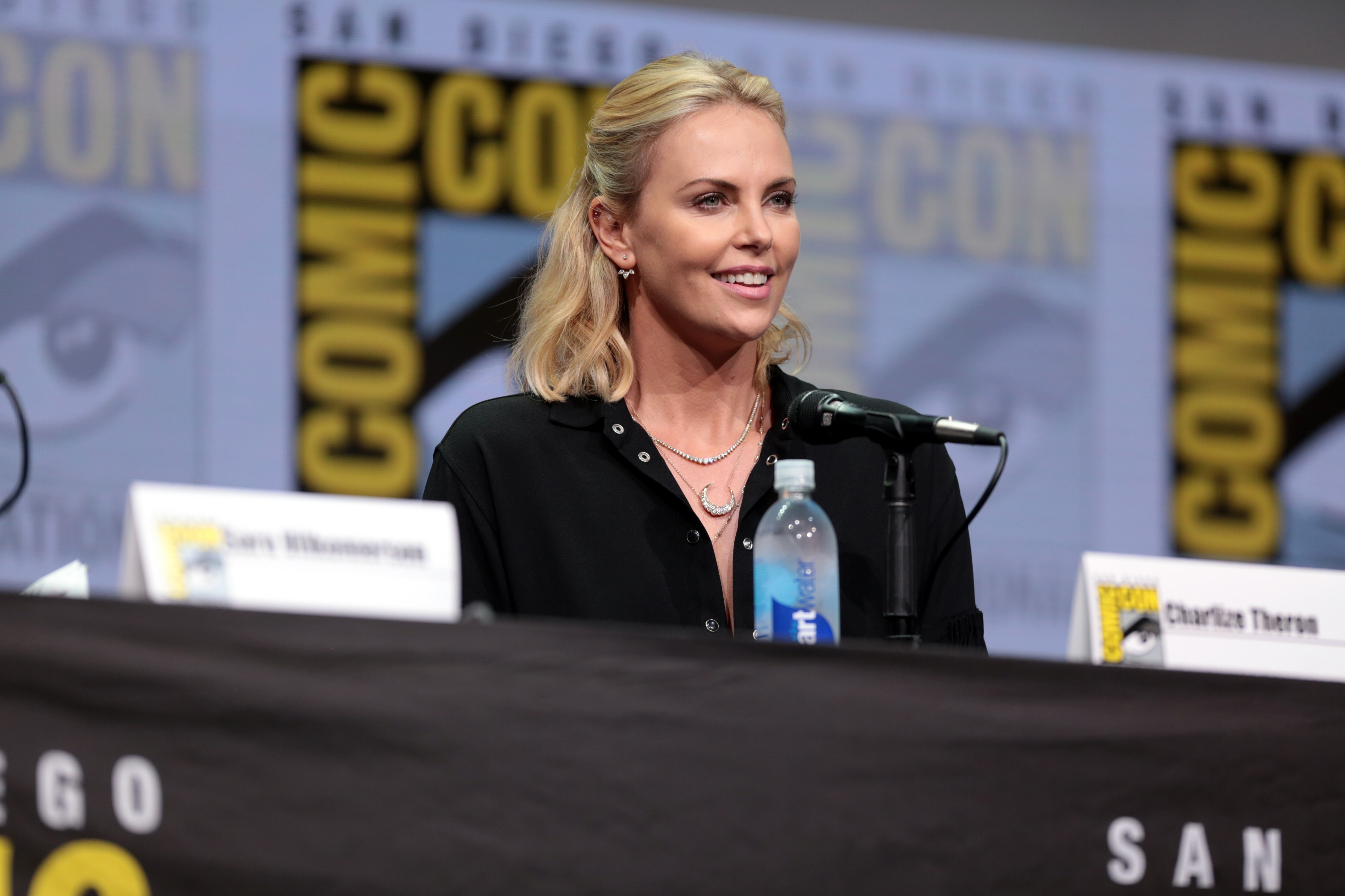 Charlize Theron (36042718632)