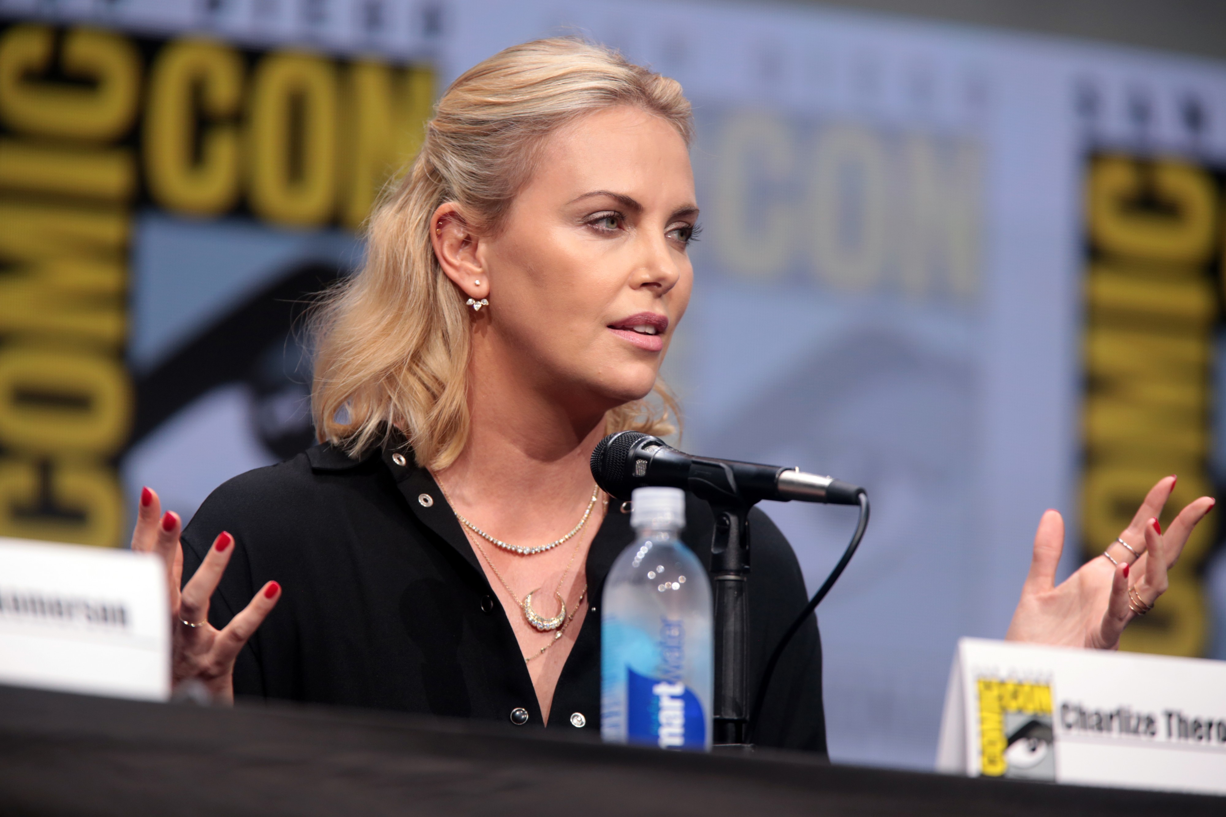 Charlize Theron (36168312256)