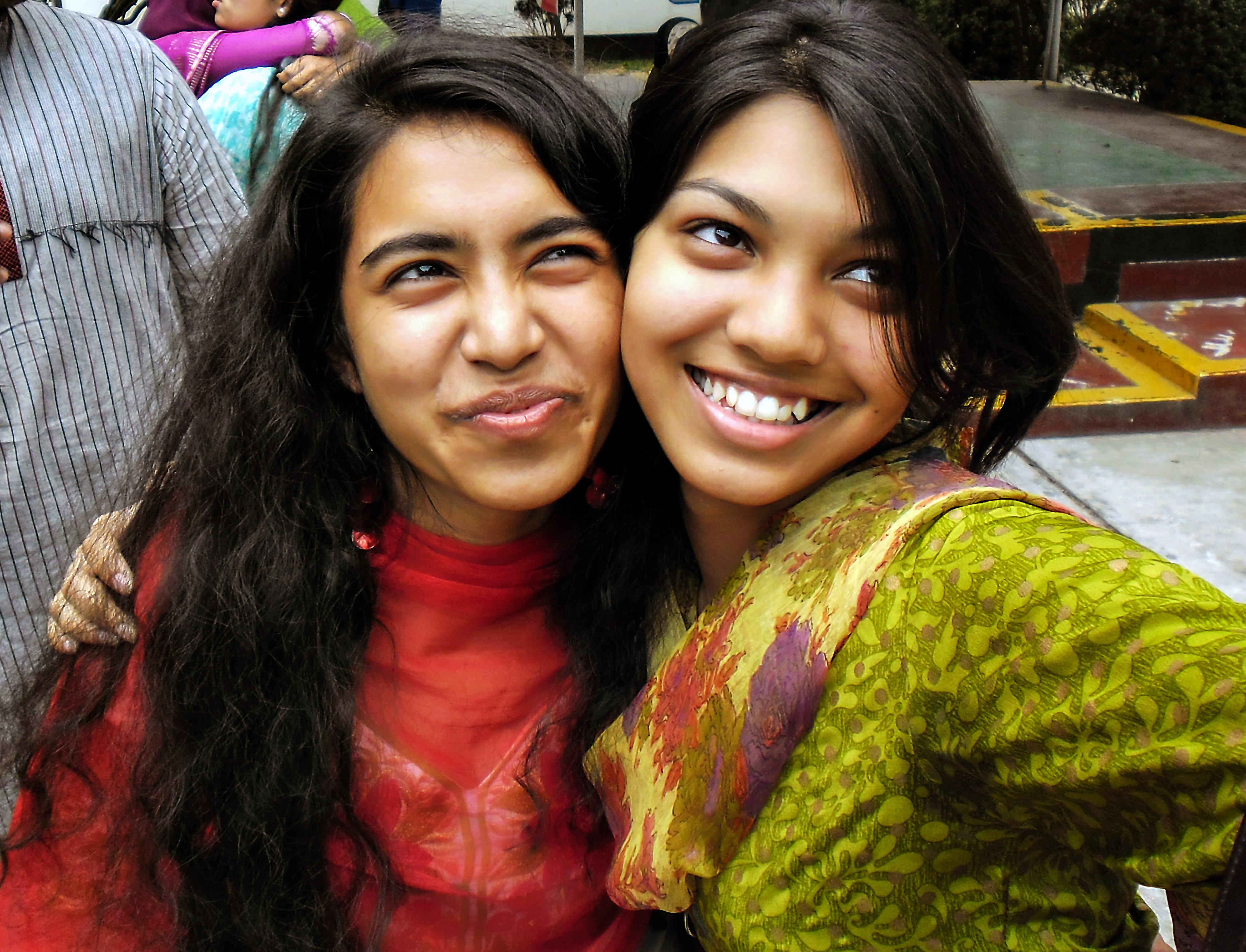 Two Bangladeshi smiling women (01)