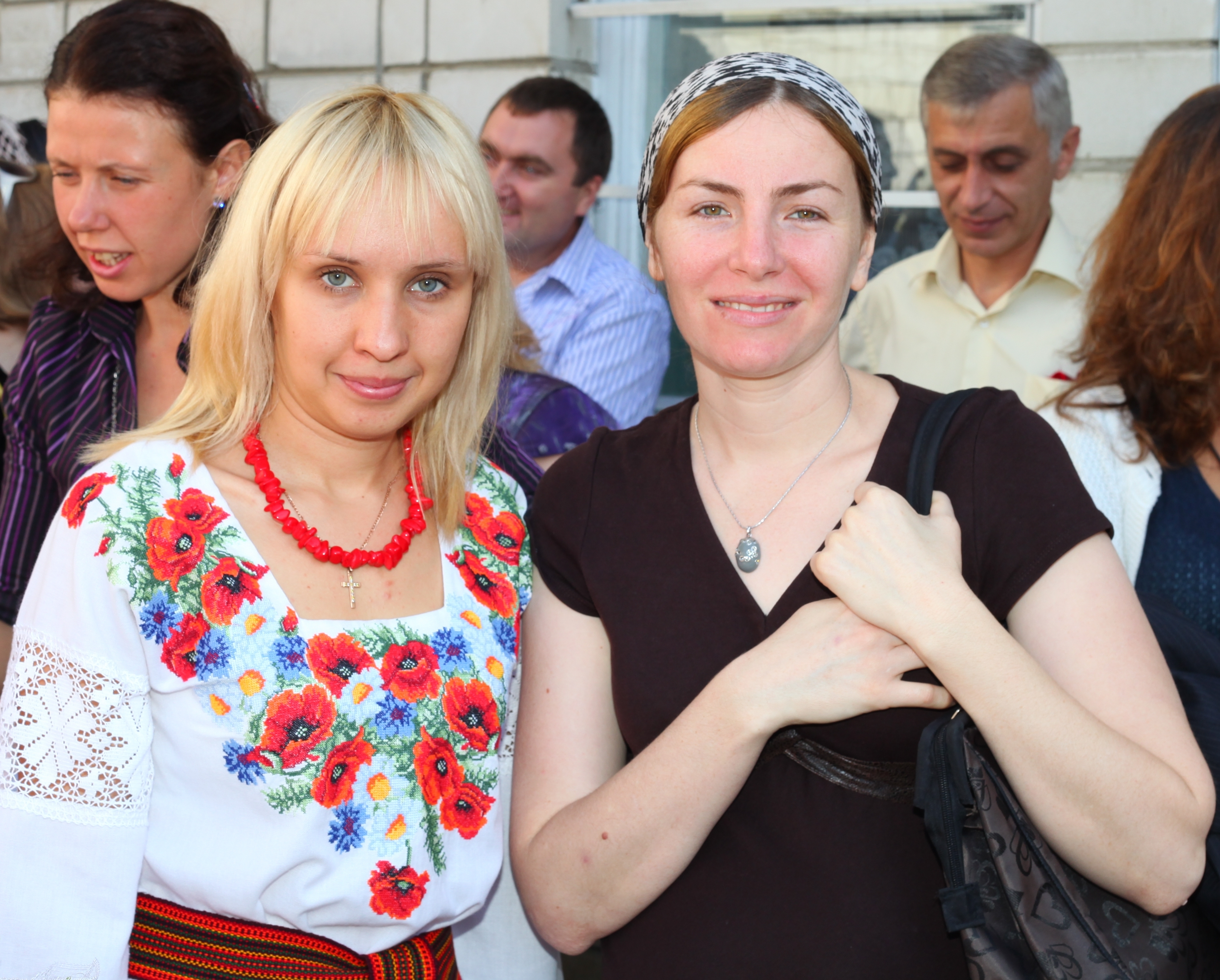 two cute women: Catholic (left), Muslim (right), photo 2