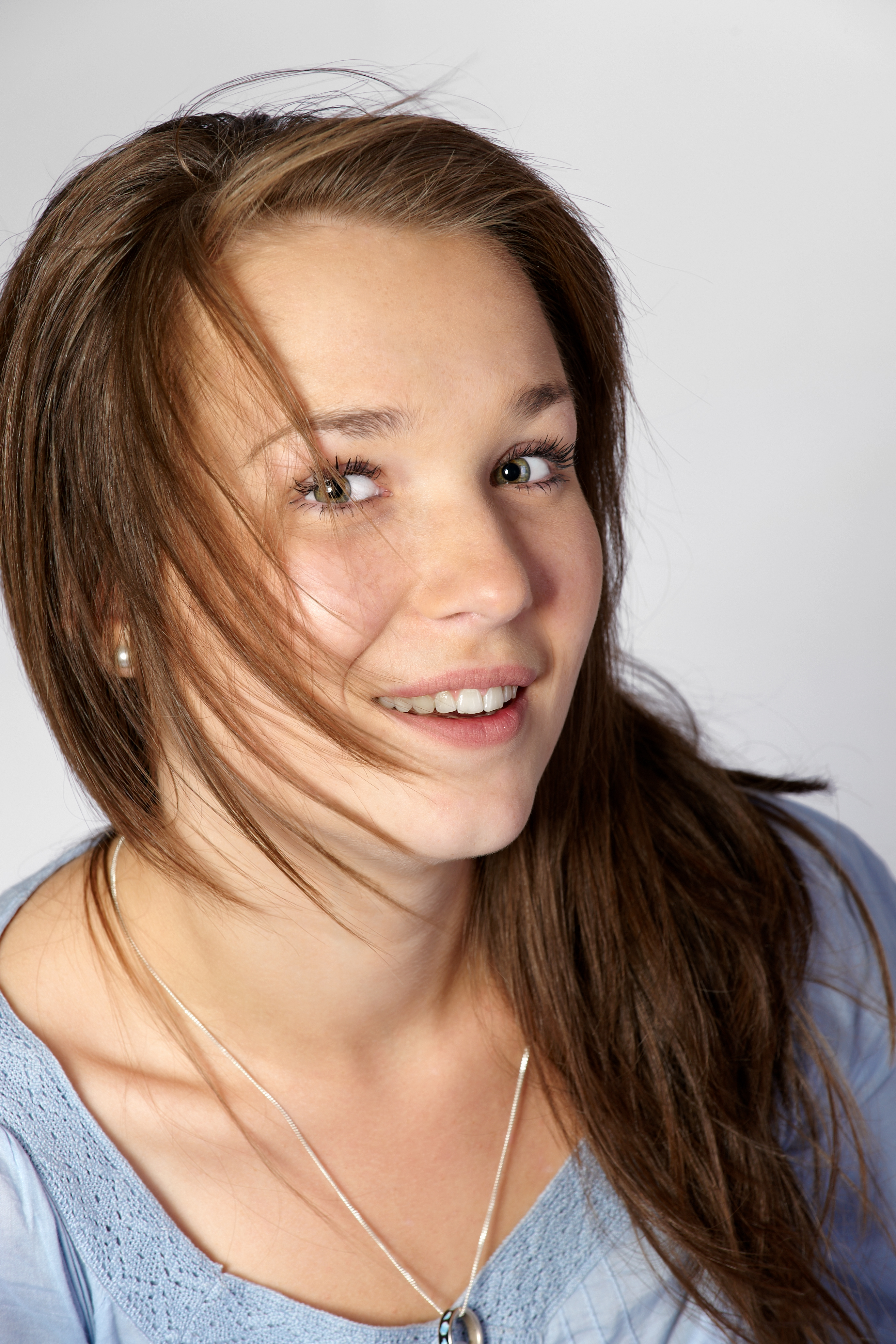 Woman in blue shirt on August 2009 02
