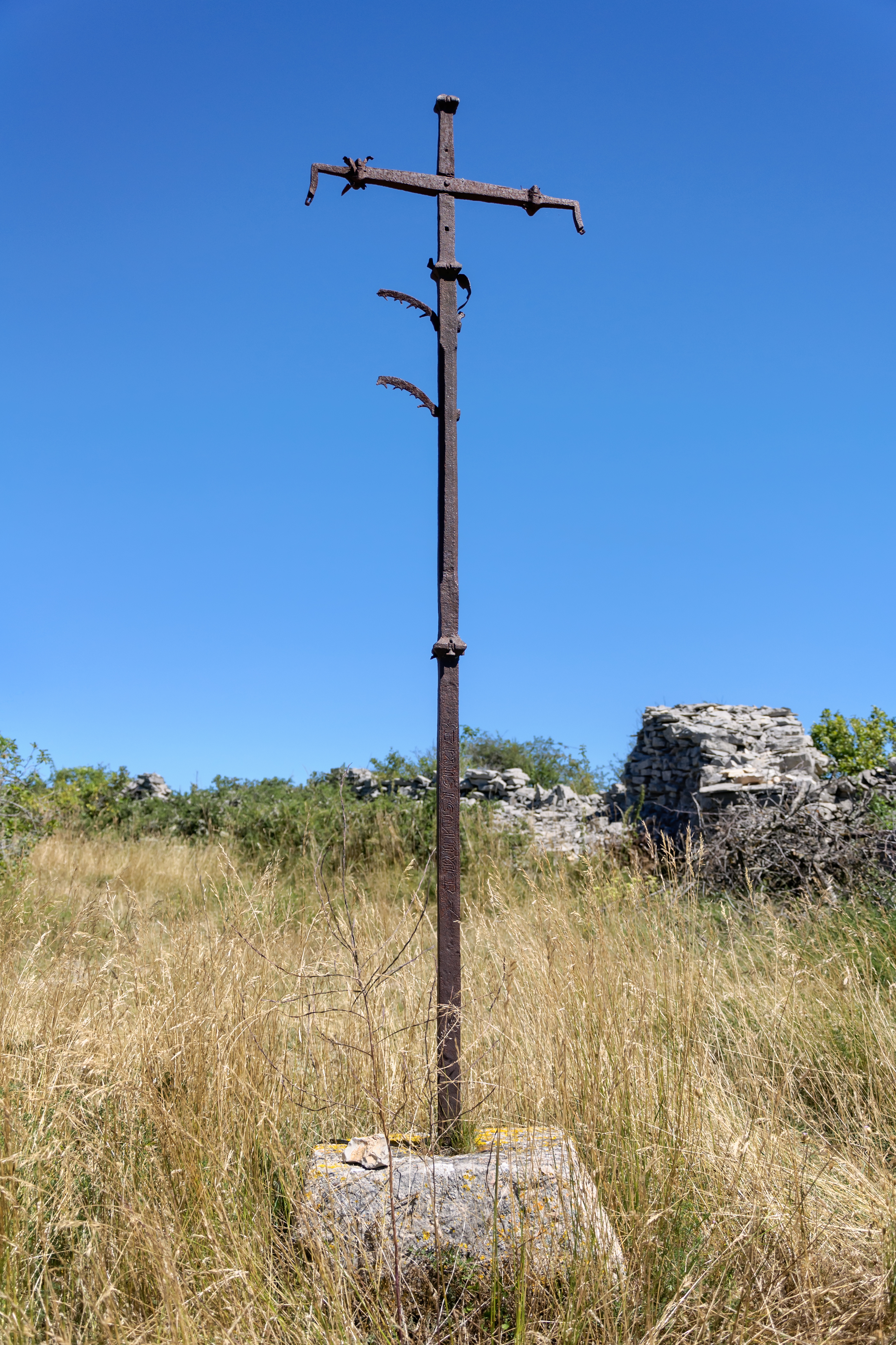 Champerboux croix fer