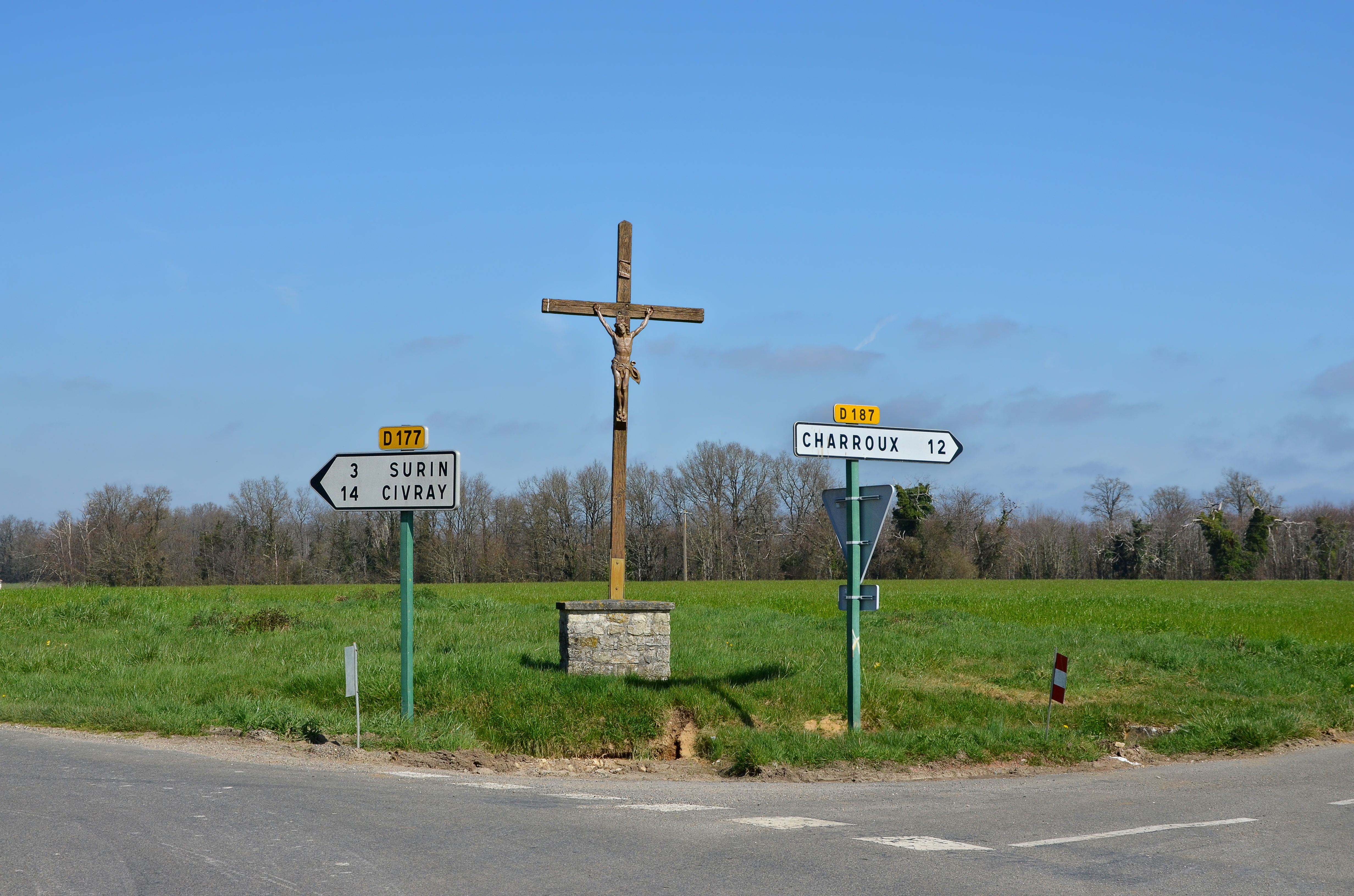 Le Bouchage 16 Carrefour D177 D187 2014
