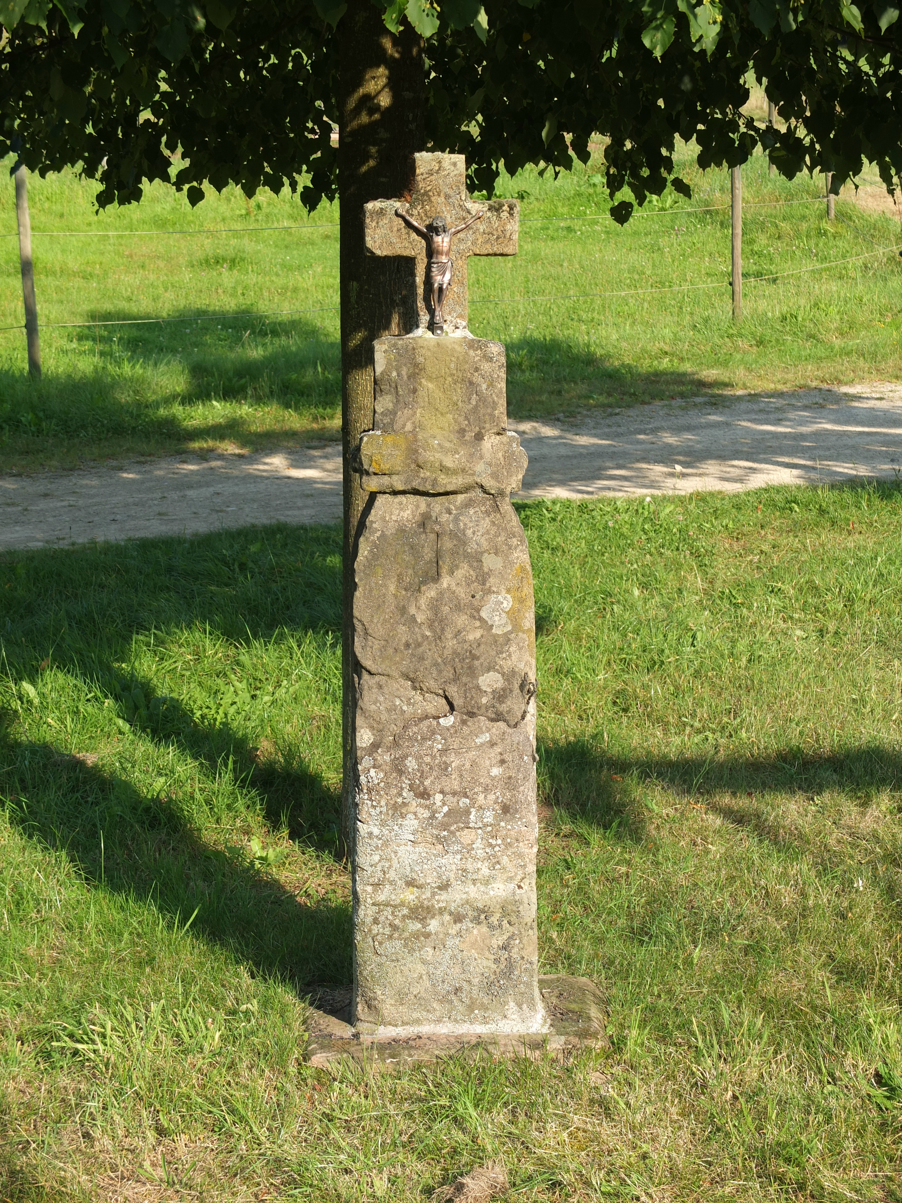 Mannebach Wegekreuz2